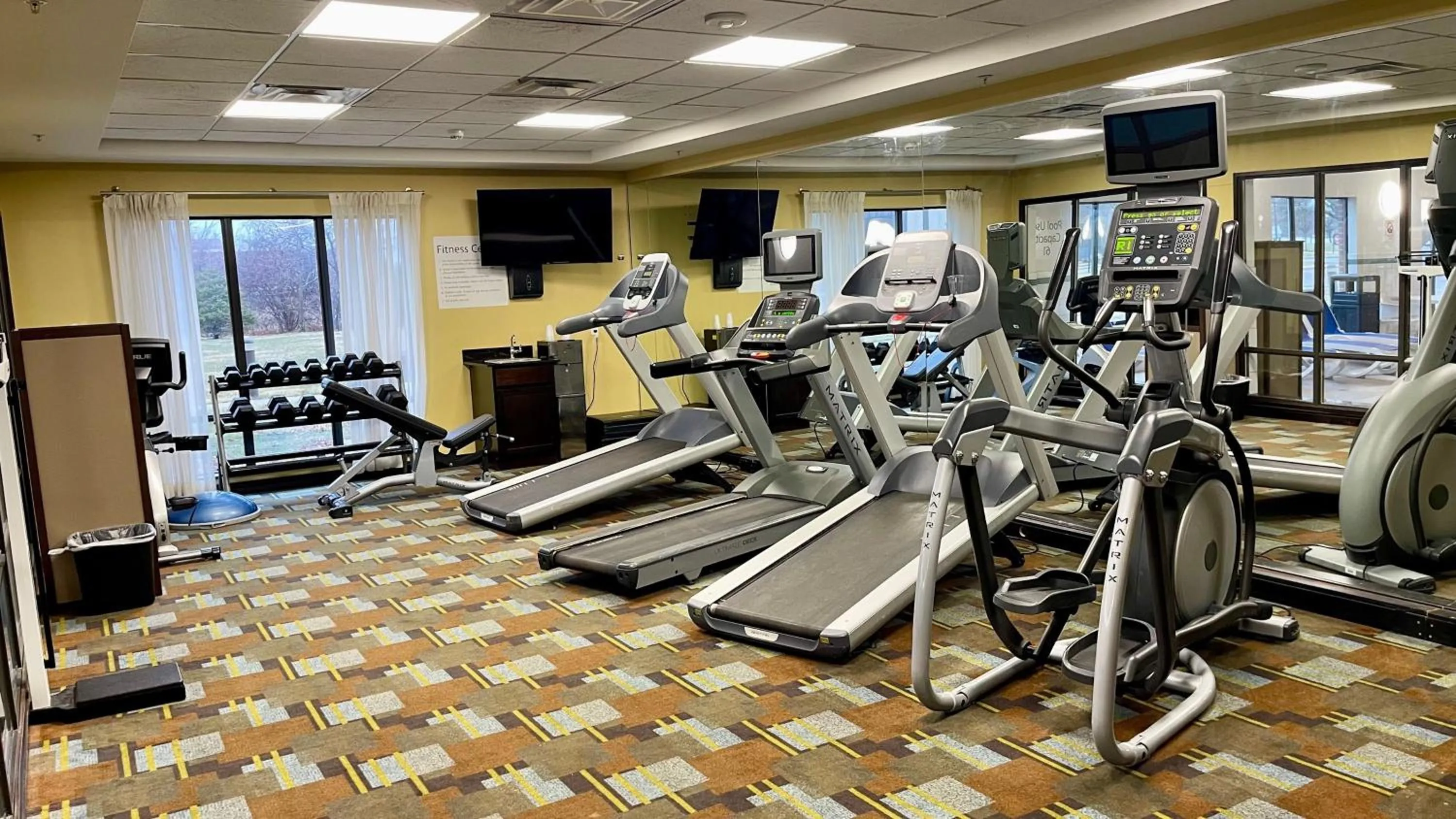 Fitness centre/facilities in Holiday Inn Express and Suites Detroit North-Troy by IHG