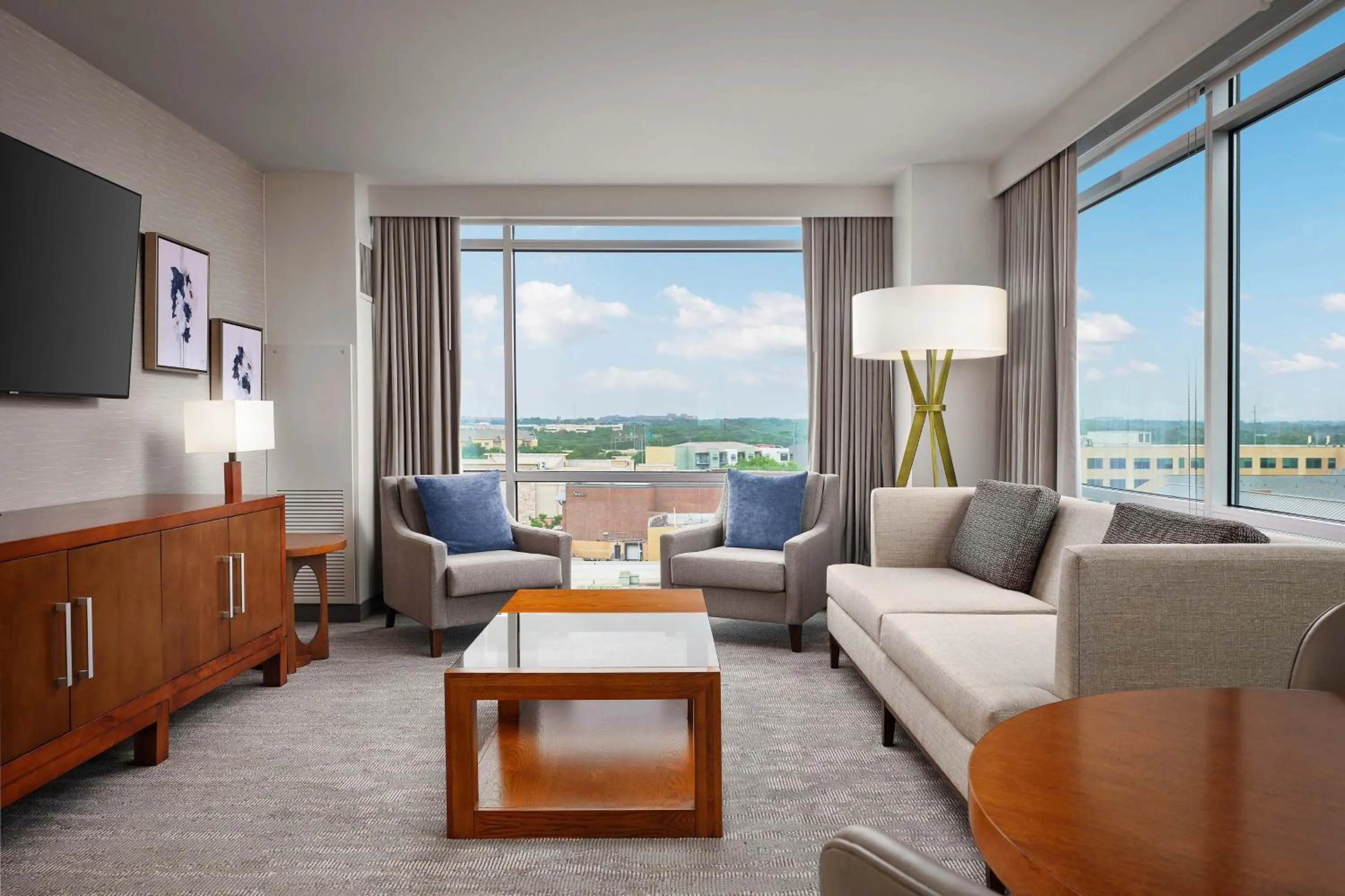 Photo of the whole room in The Westin Austin at The Domain