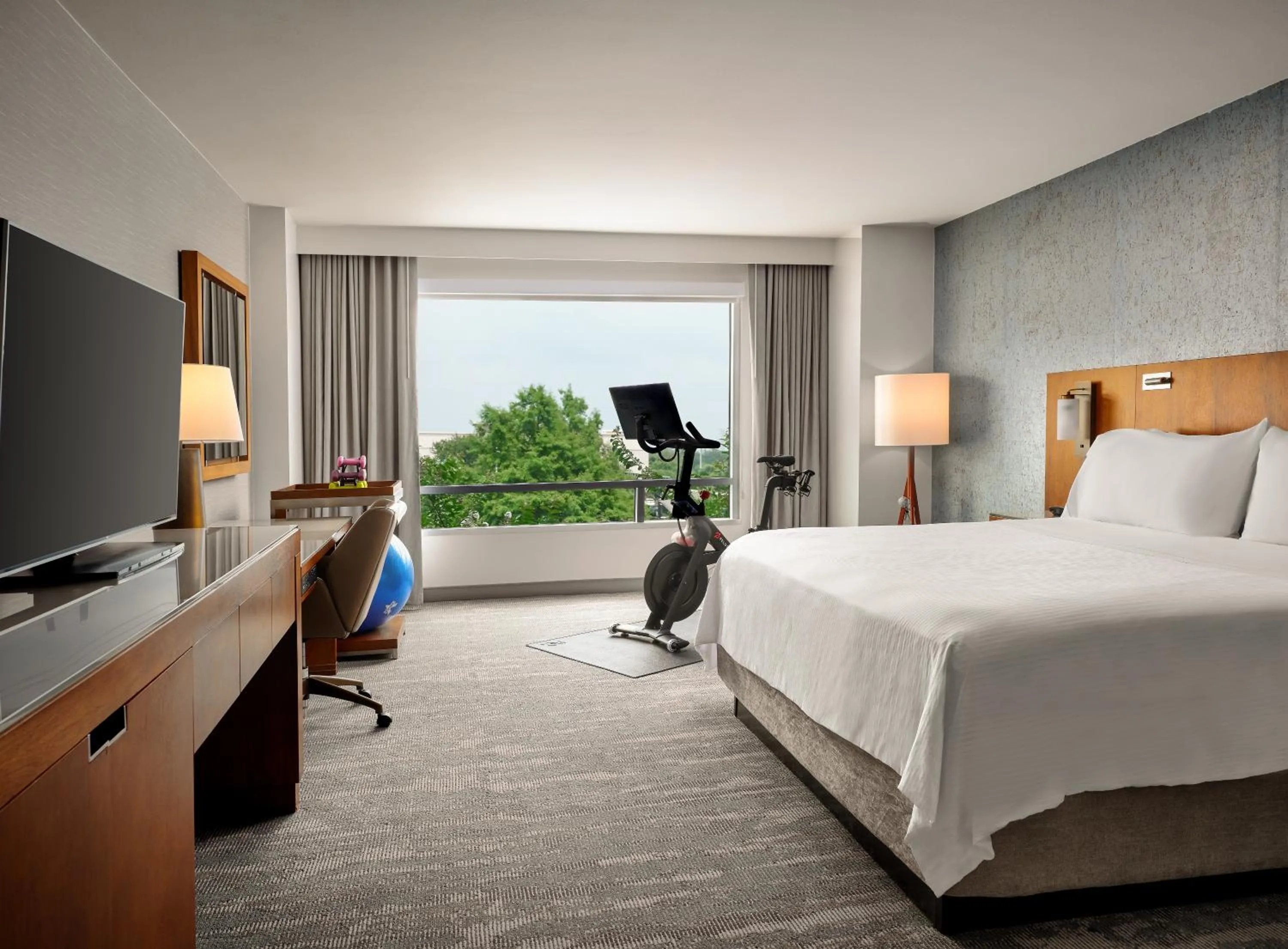 Bed in The Westin Austin at The Domain