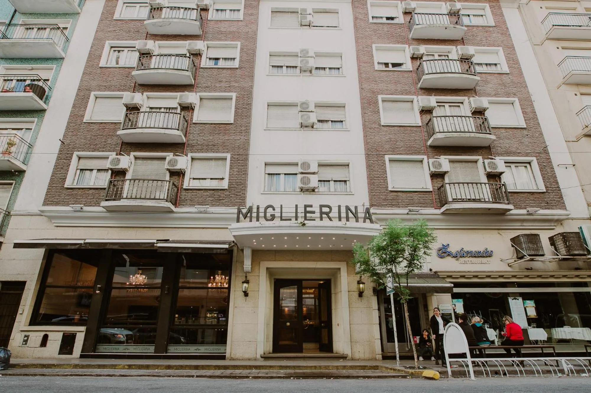 Facade/entrance in Gran Hotel Miglierina