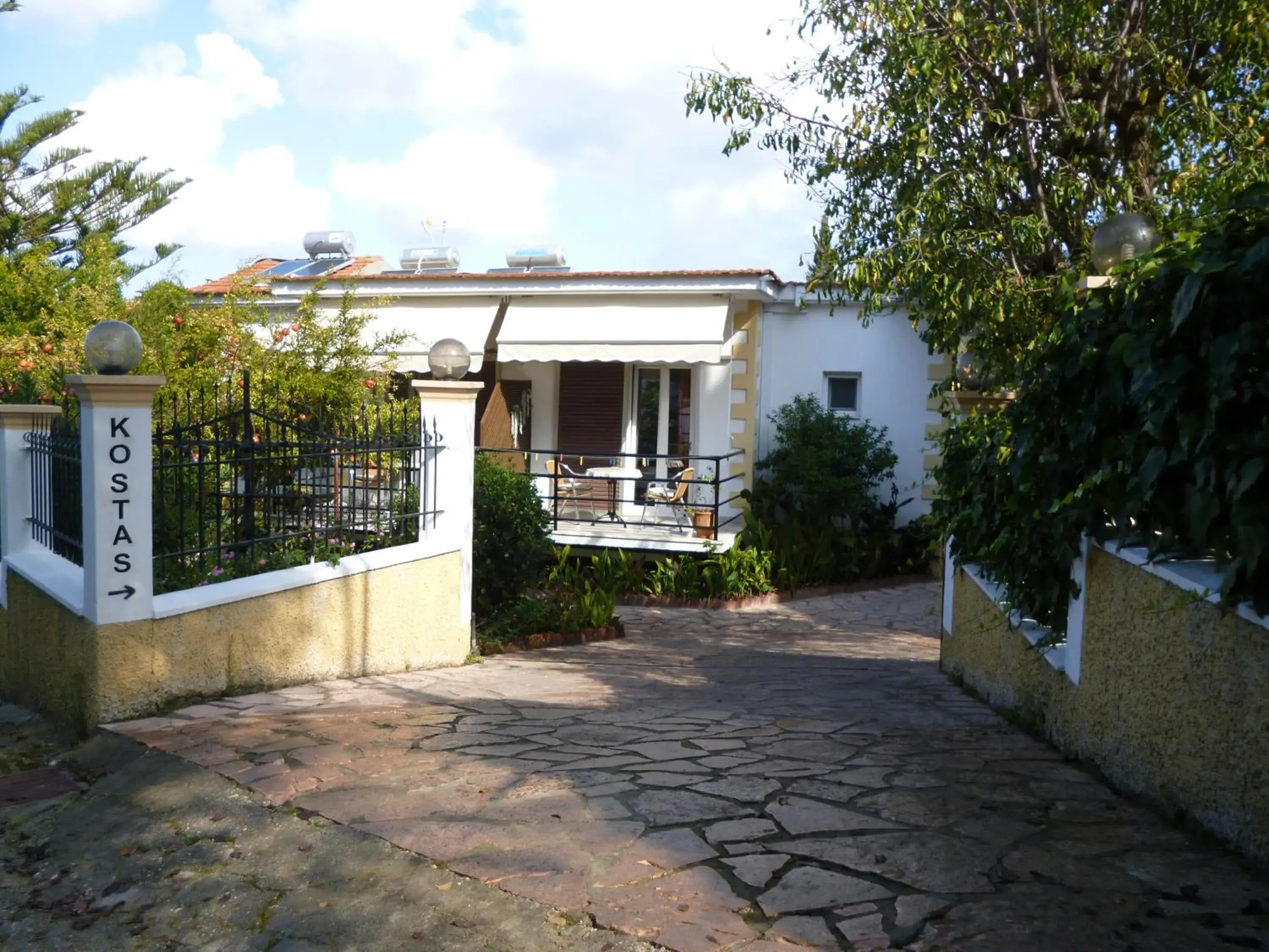 Kostas studios Kostas studios