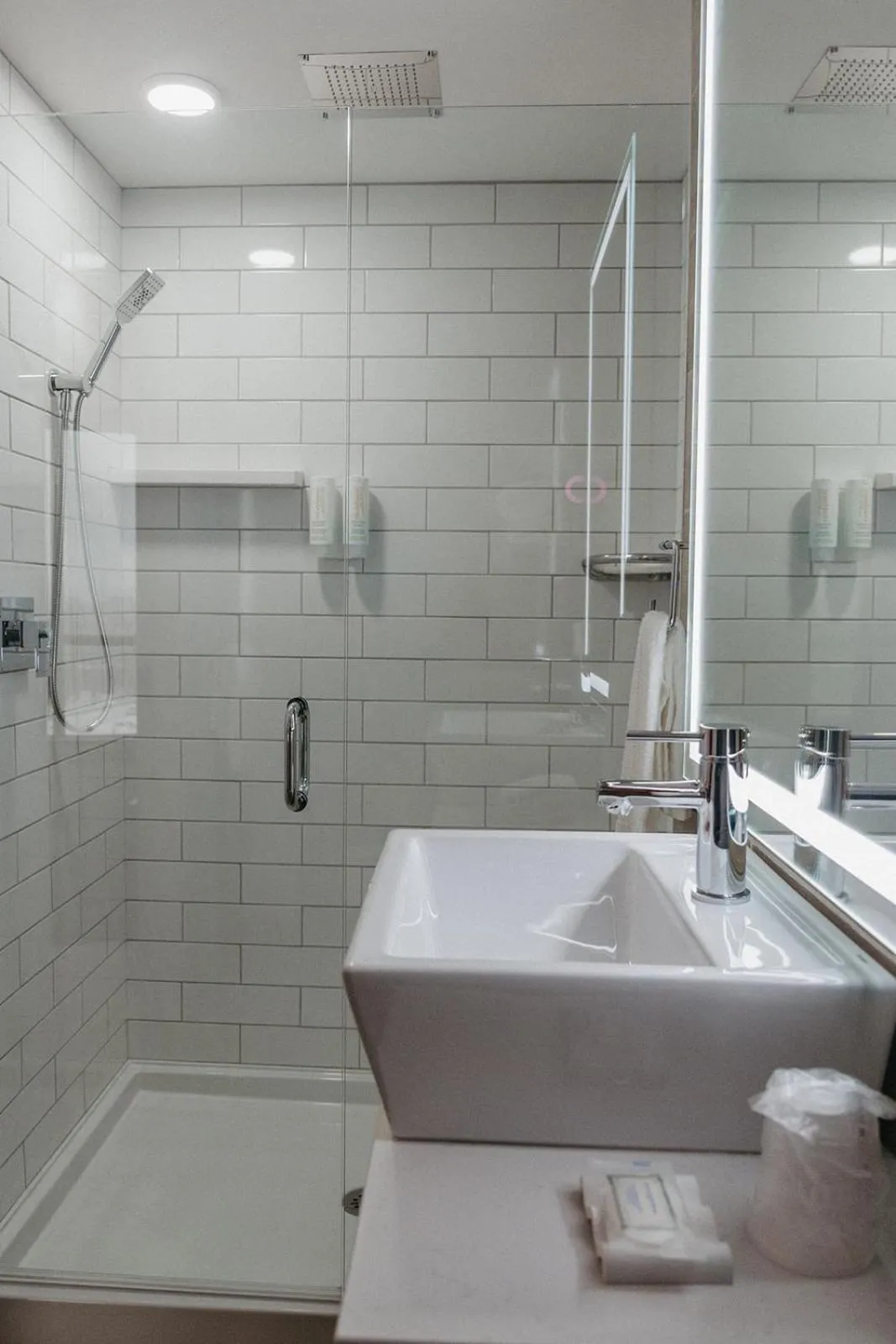 Clarion Lakeside Inn & Conference Centre