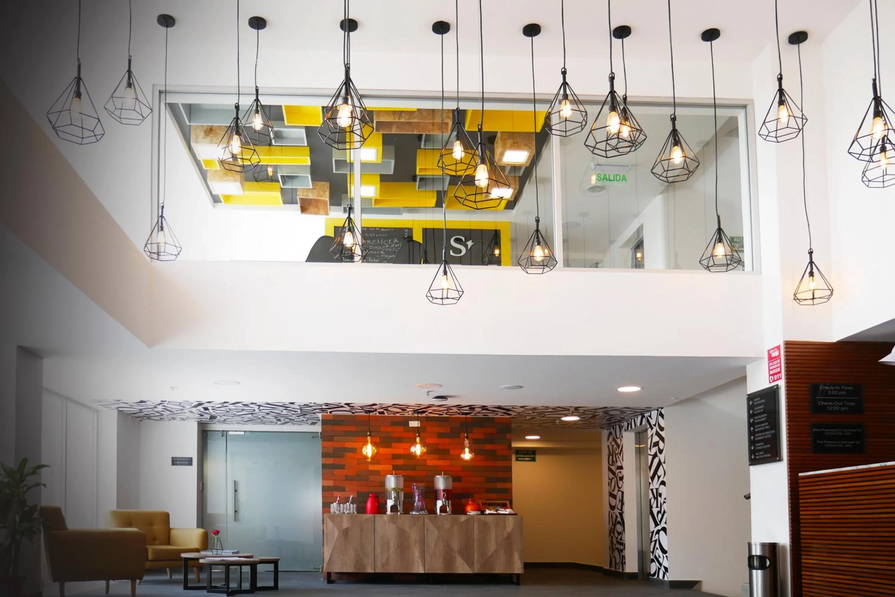 Lobby or reception in Park Inn by Radisson Quito