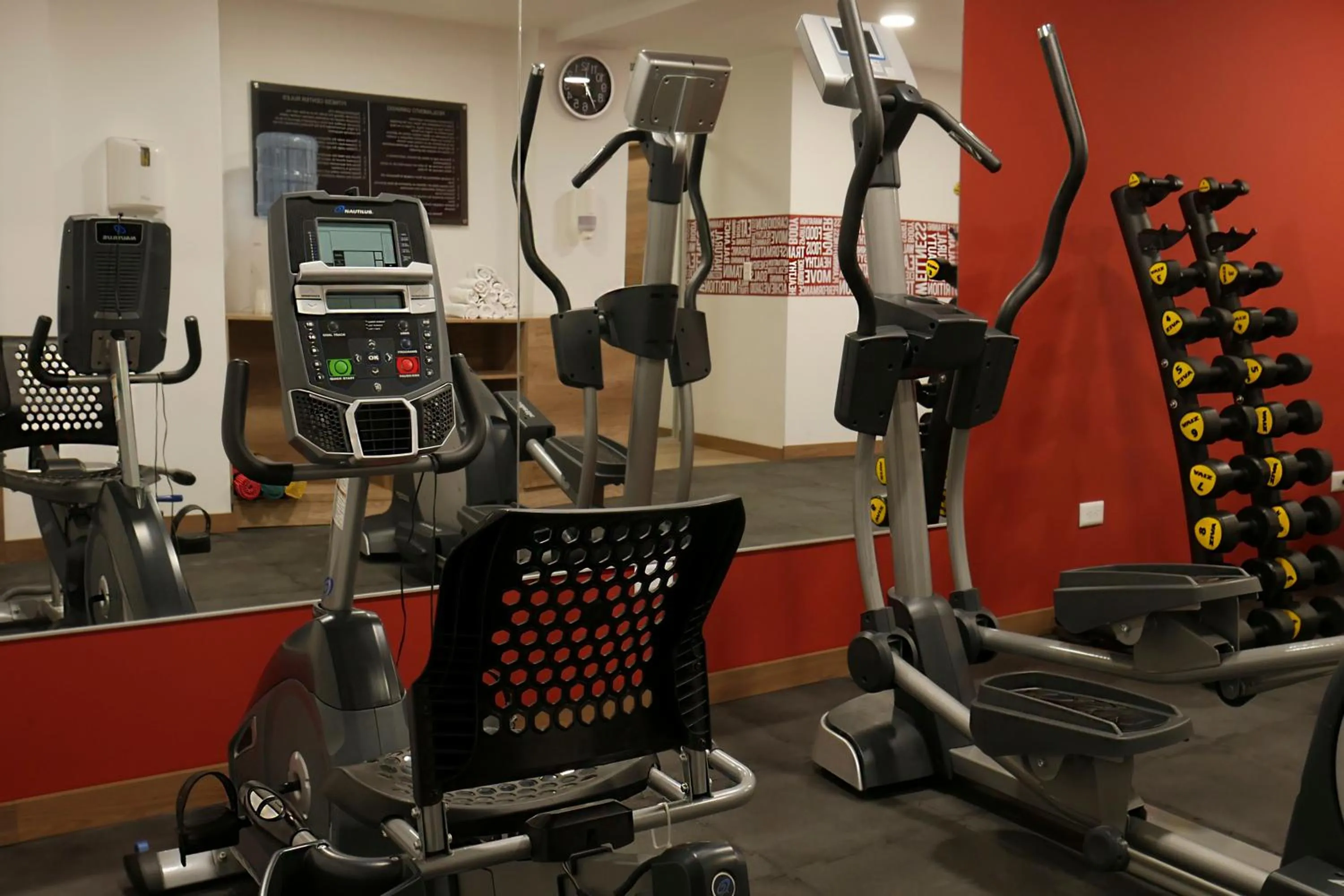 Fitness centre/facilities in Park Inn by Radisson Quito