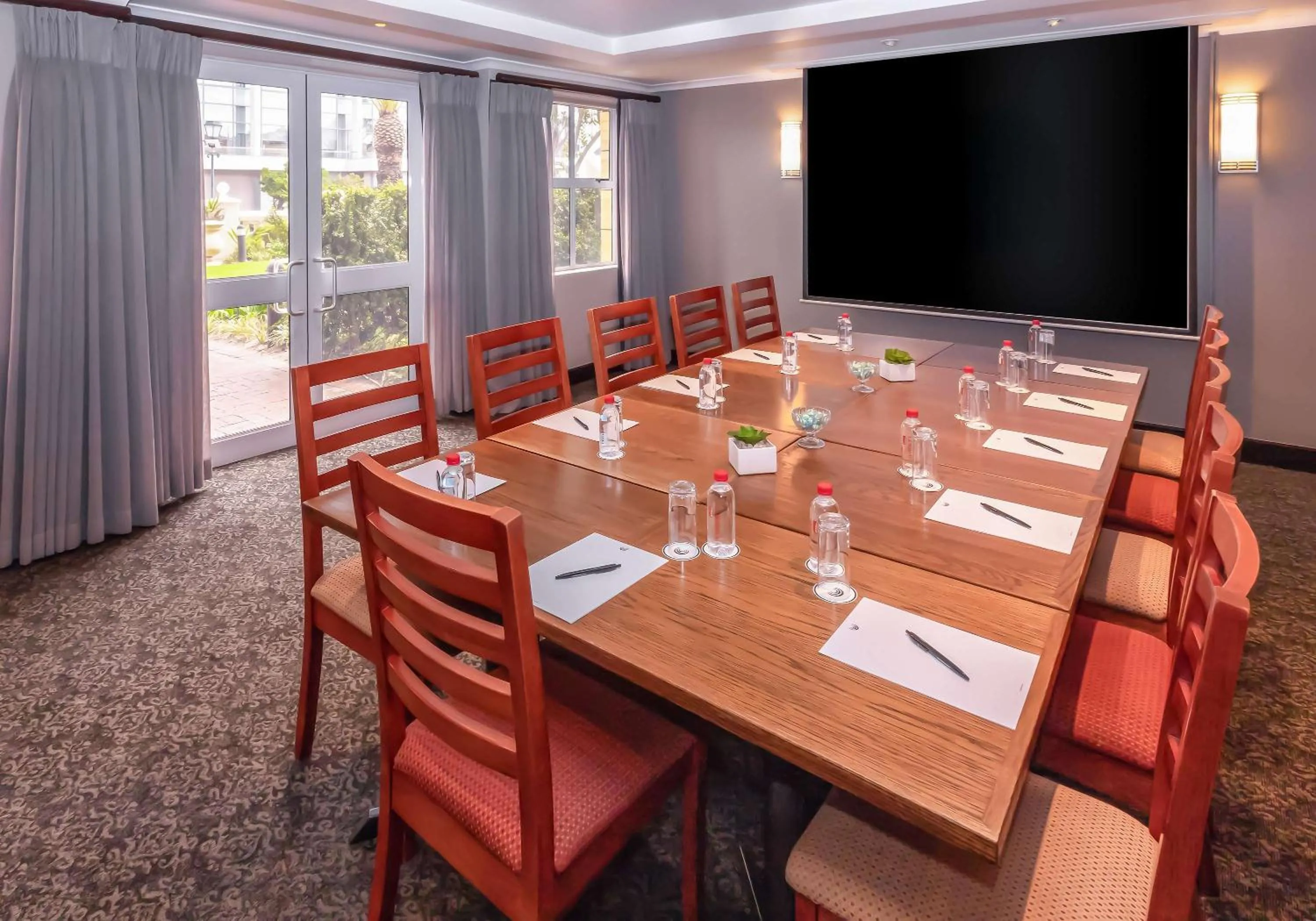 Meeting/conference room in StayEasy Century City