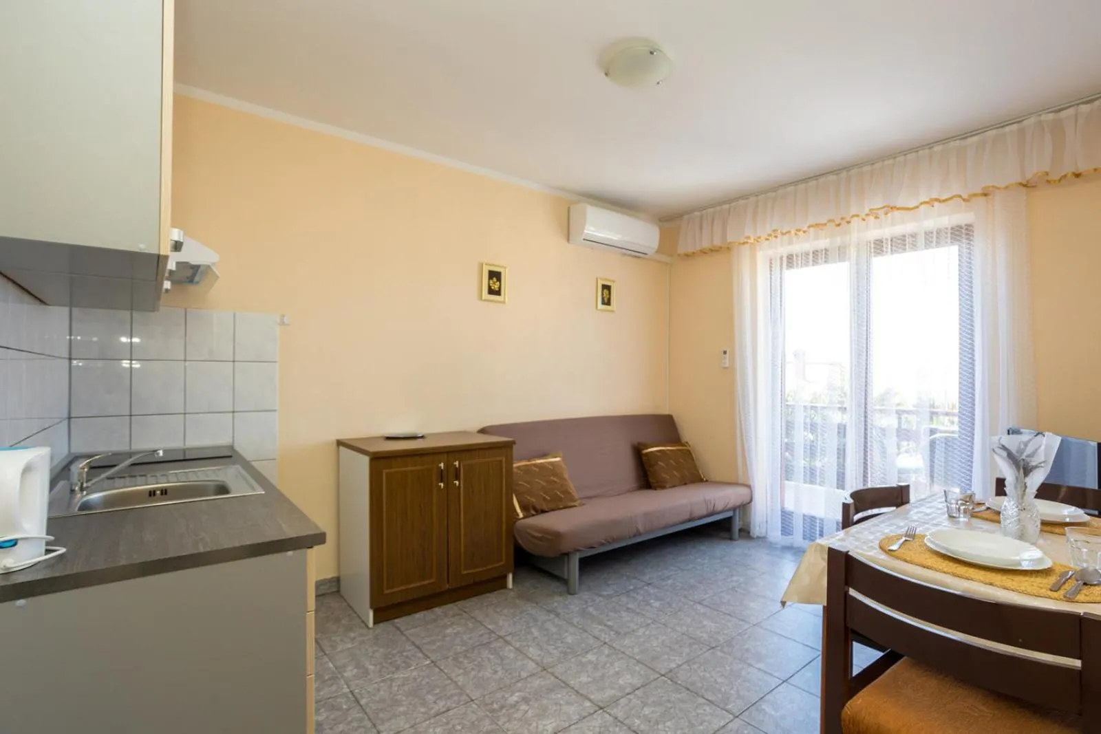 Kitchen or kitchenette in Apartments Filosevic by El-Pi Tours