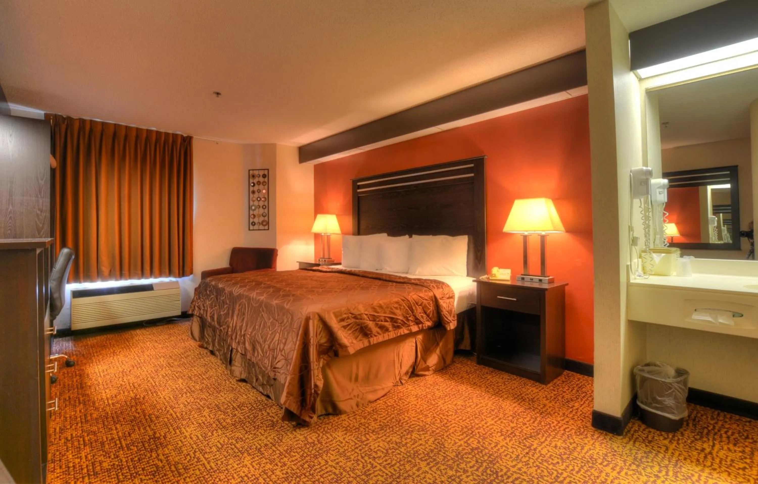 Bed in Smoky Mountain Inn & Suites
