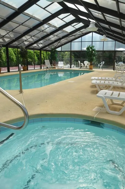 Spa and wellness centre/facilities in Smoky Mountain Inn & Suites