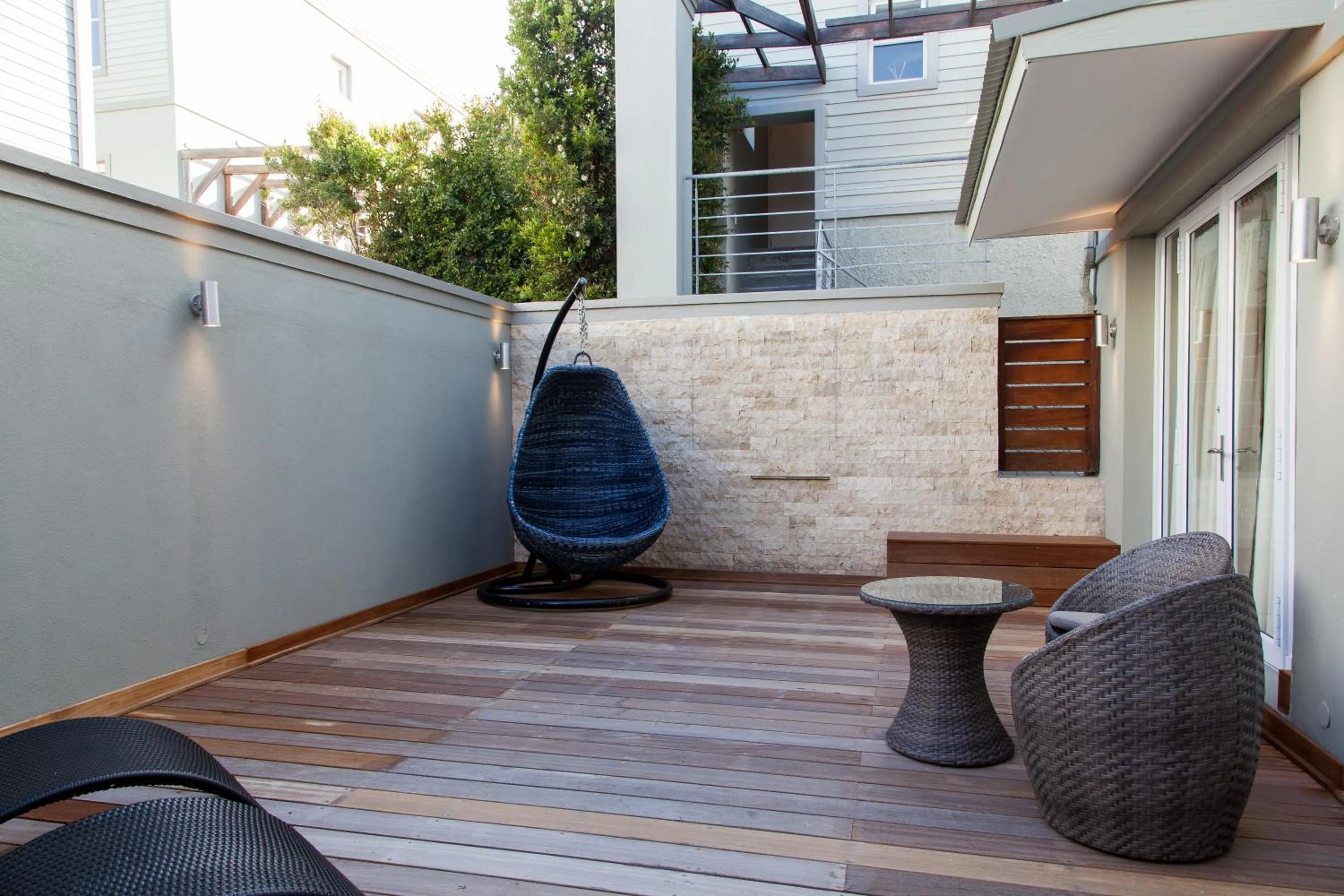 Patio in Tintswalo Boulders