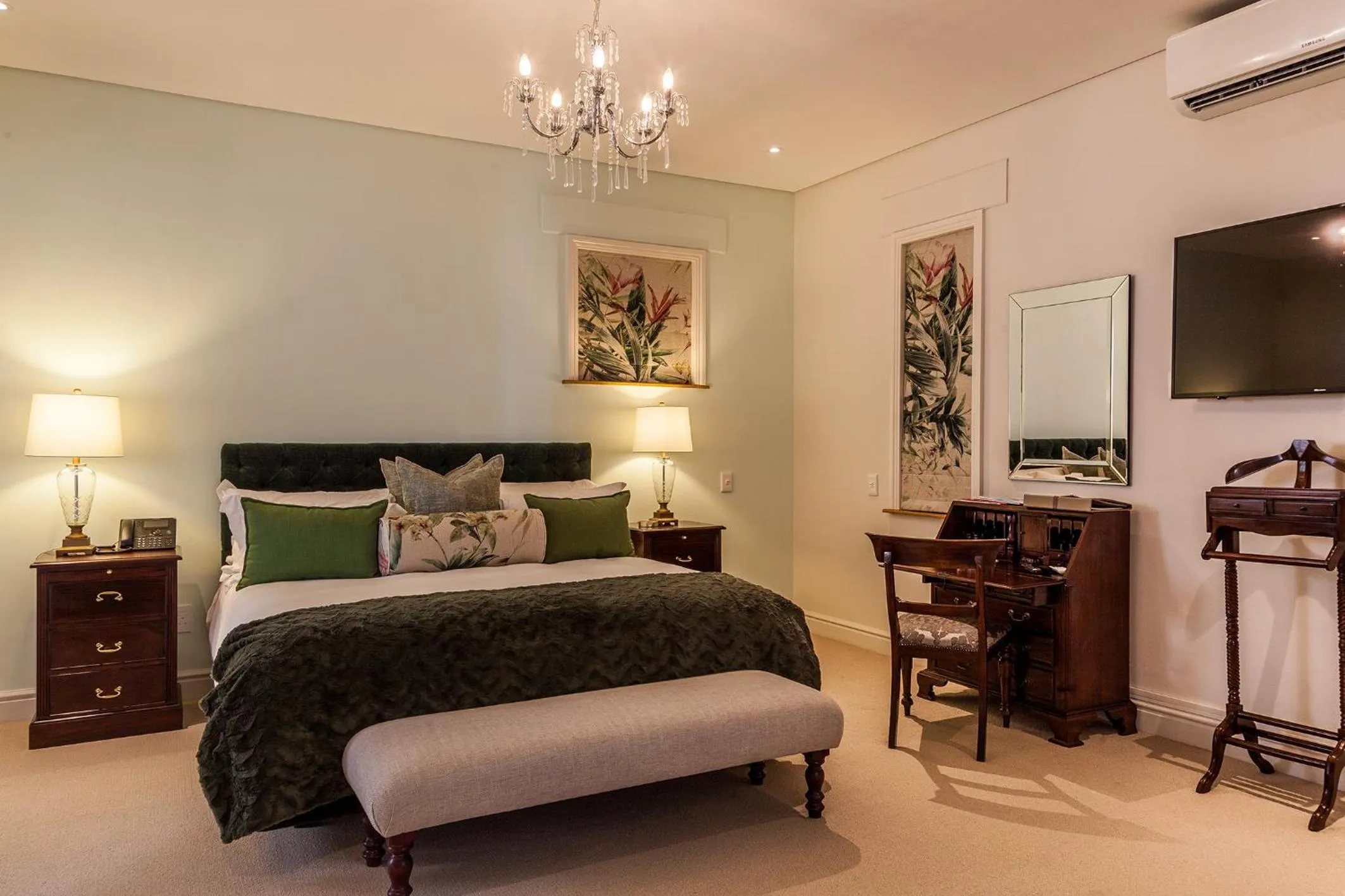 Bed in Tintswalo Boulders