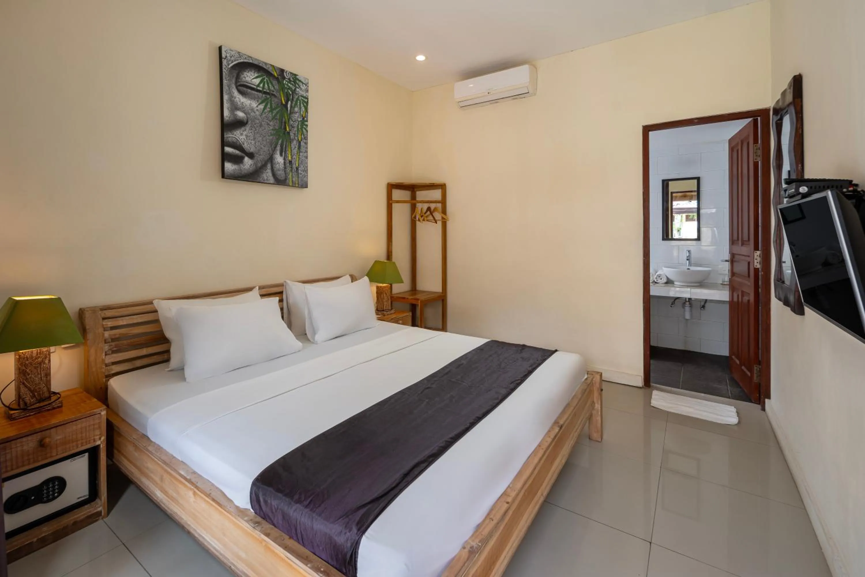 Bed in The Lakshmi Villas by The Beach House