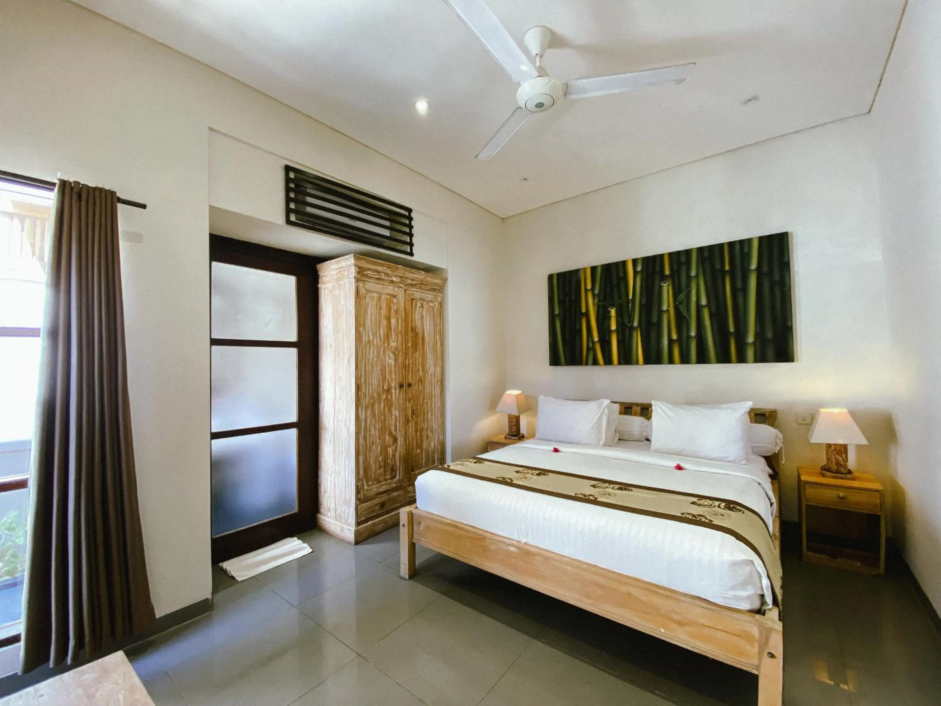 Bed in The Lakshmi Villas by The Beach House