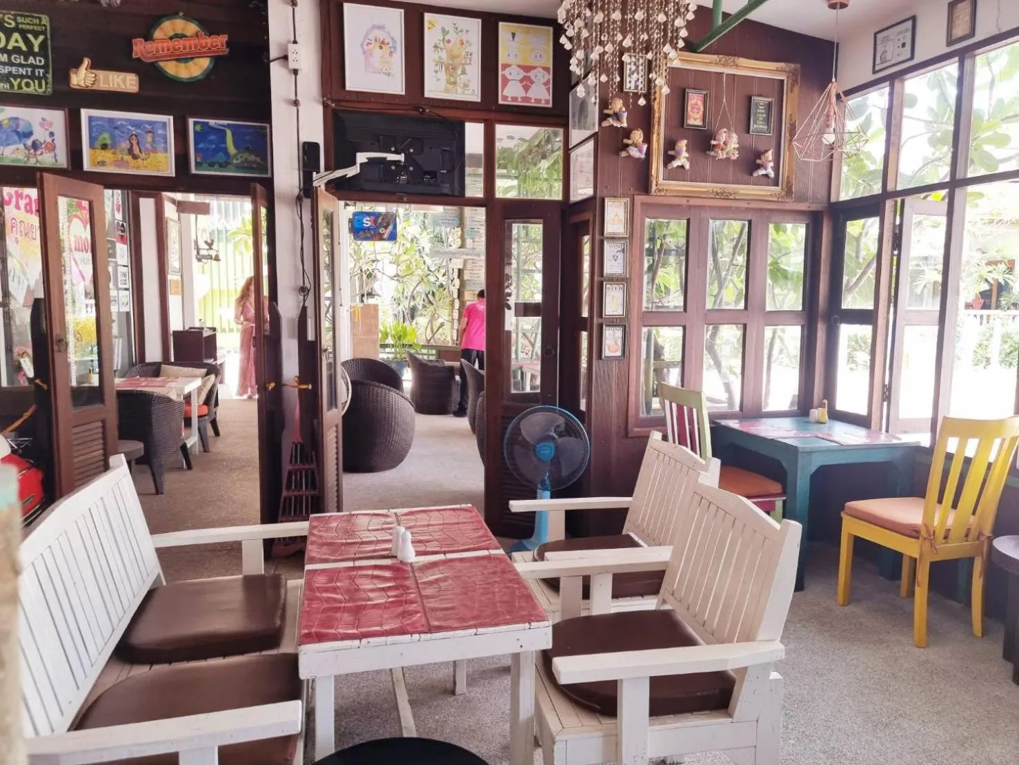 Restaurant/places to eat in Bhundhari Chaweng Beach Resort Koh Samui - SHA Plus