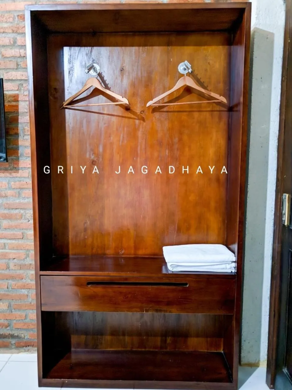 wardrobe in Griya Jagadhaya