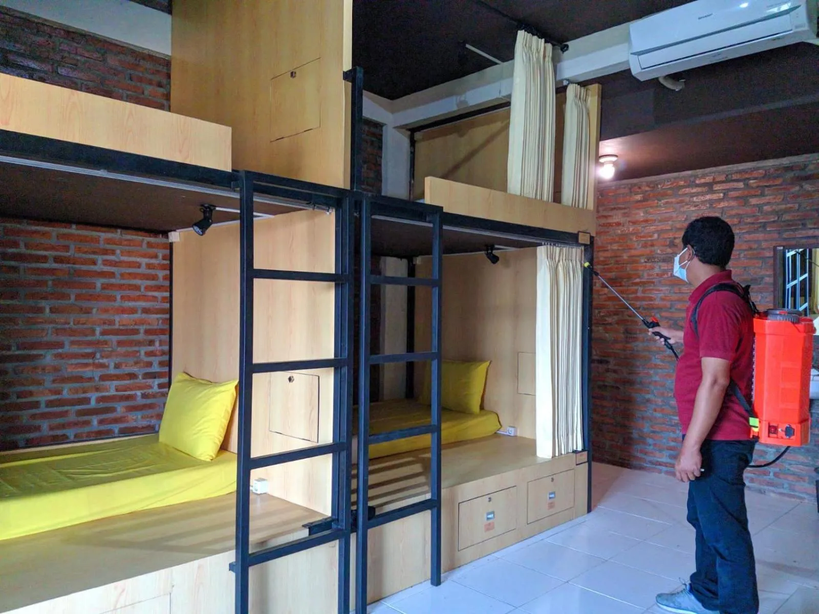 bunk bed, Bed in Griya Jagadhaya