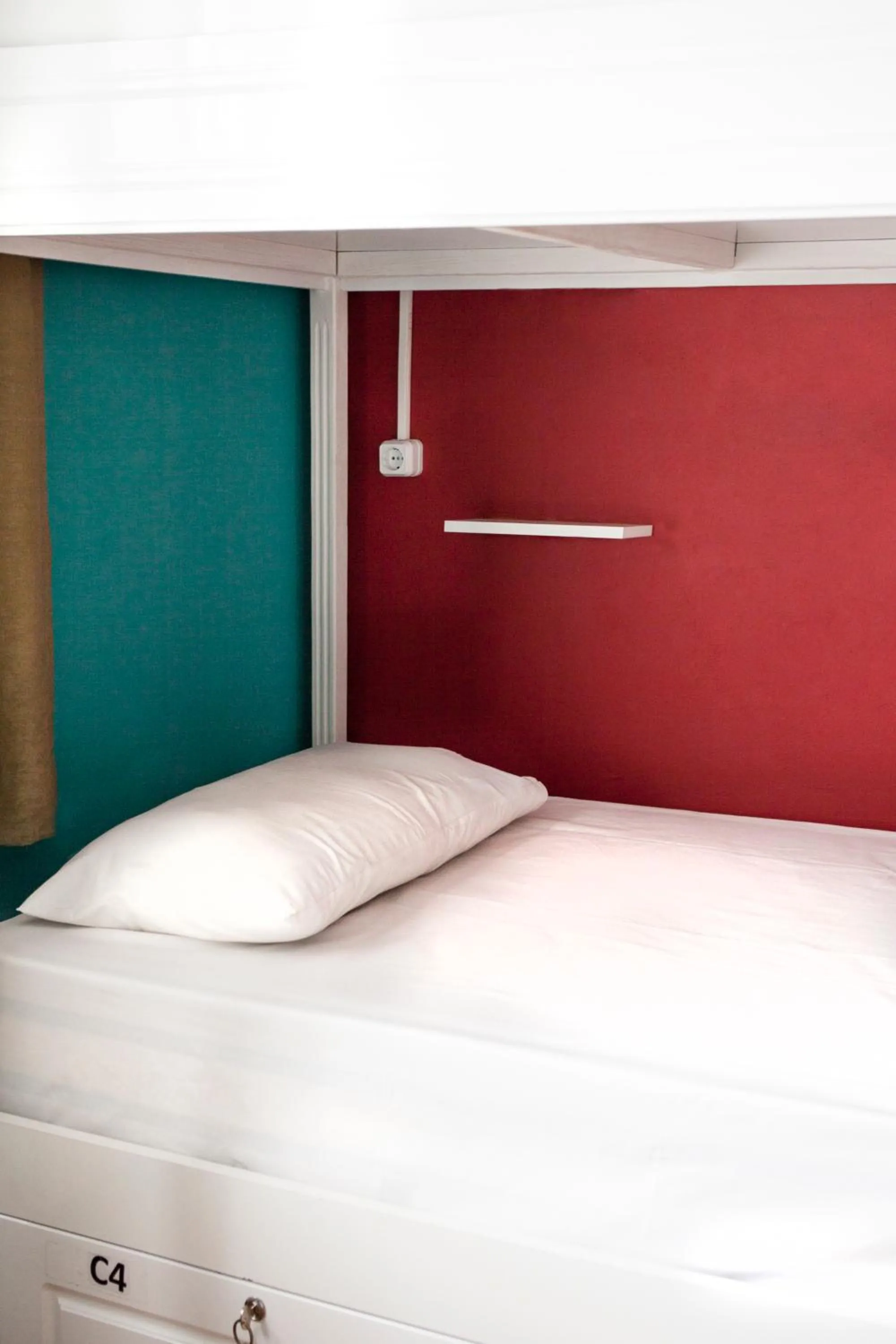 bunk bed, Bed in Cheers Midtown Hostel