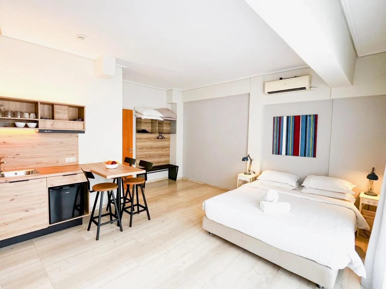 Bedroom, Bed in Athens Studios