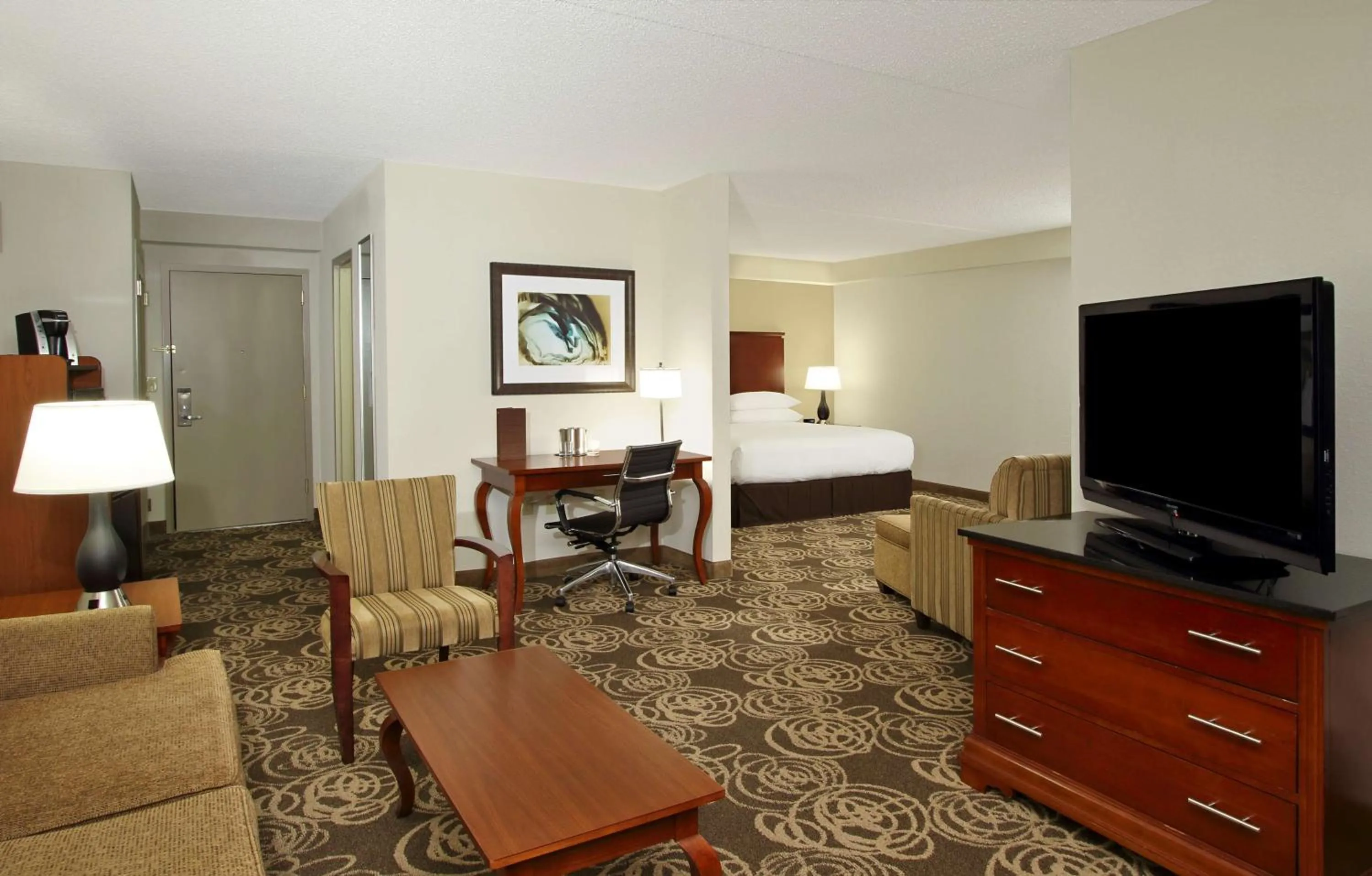 Other, Bed in DoubleTree by Hilton Mahwah