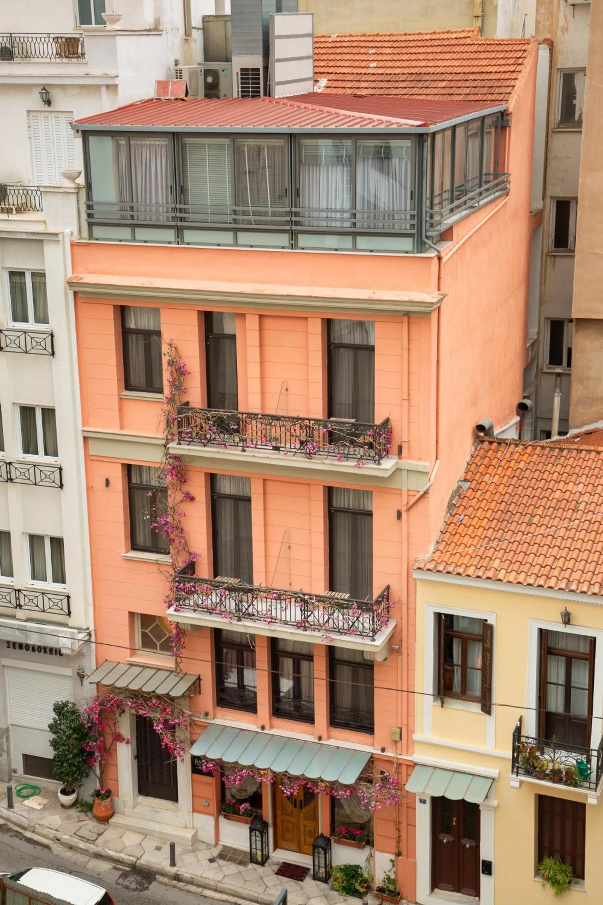 Property building in Sweet Home Hotel