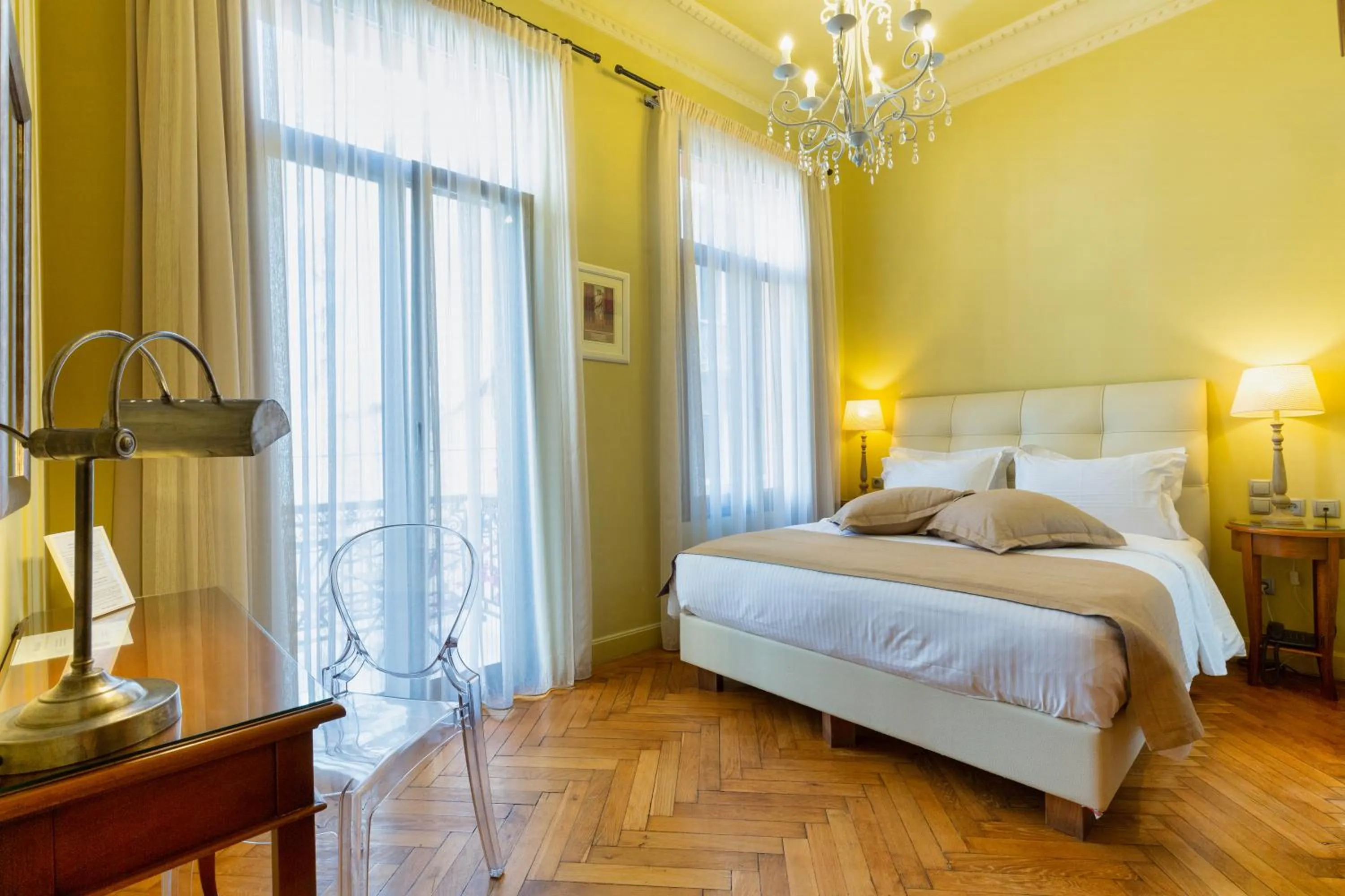 Bed in Sweet Home Hotel