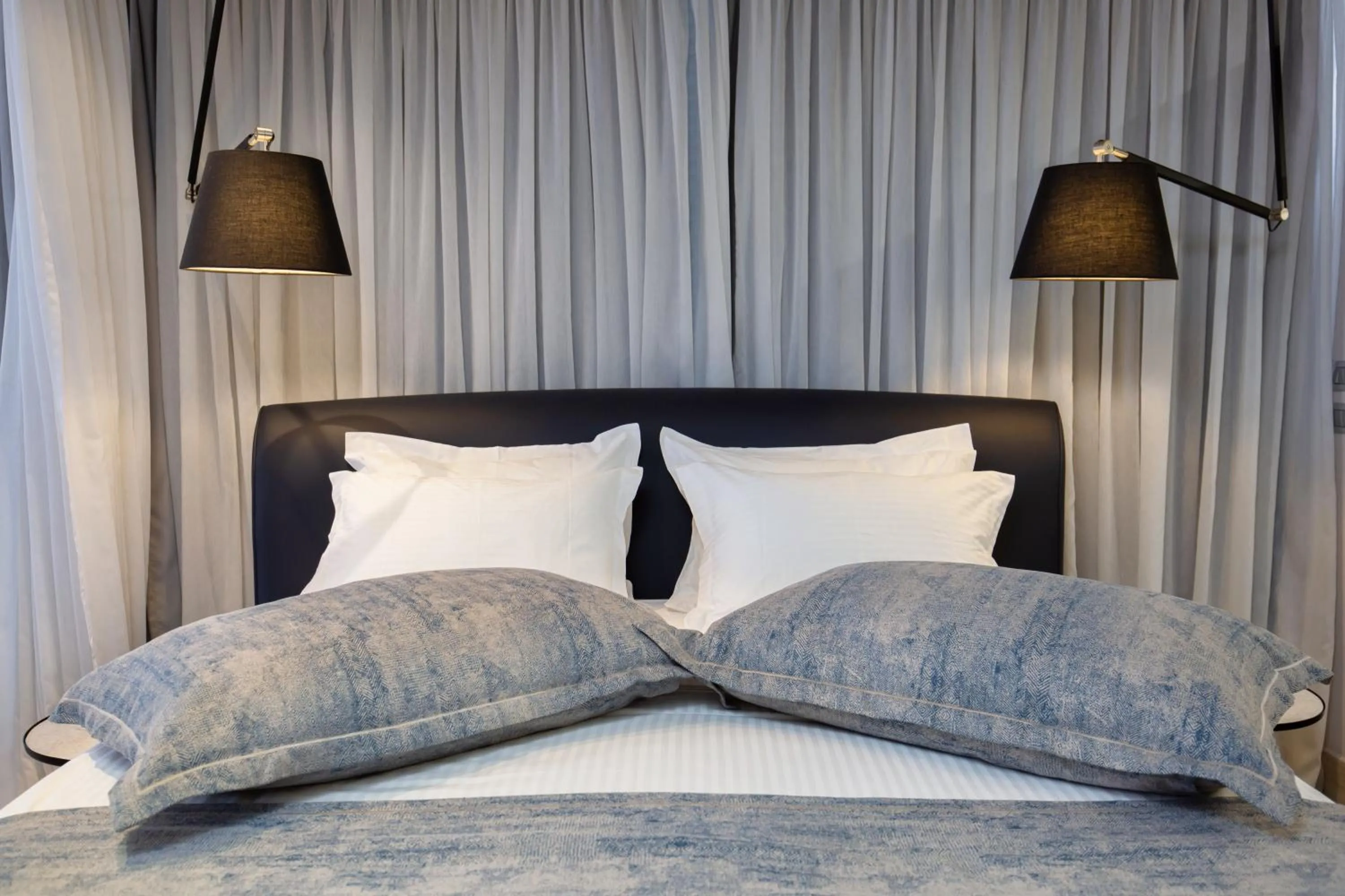 Bed in Sweet Home Hotel