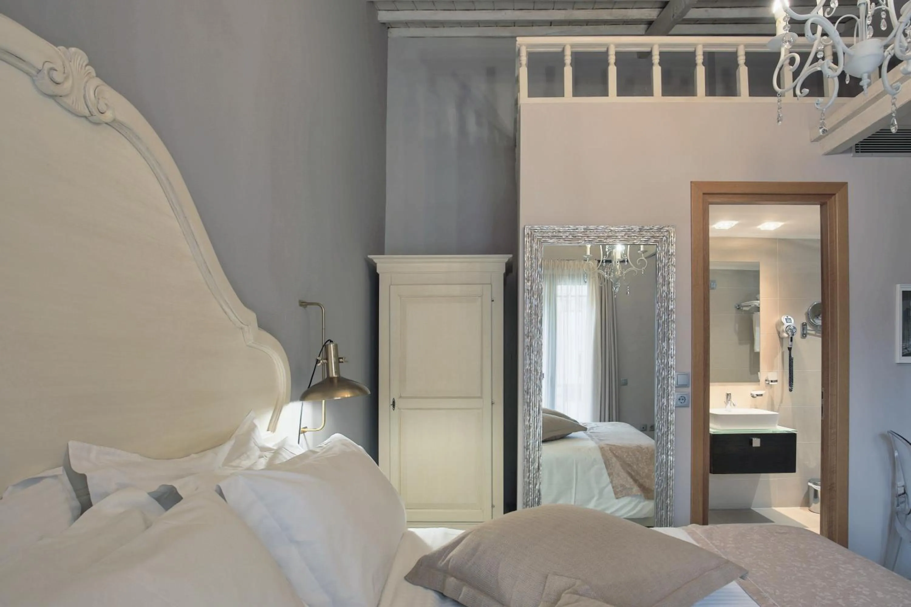 Bed in Sweet Home Hotel