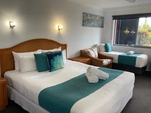 Bed in Adrift Apartments Yamba