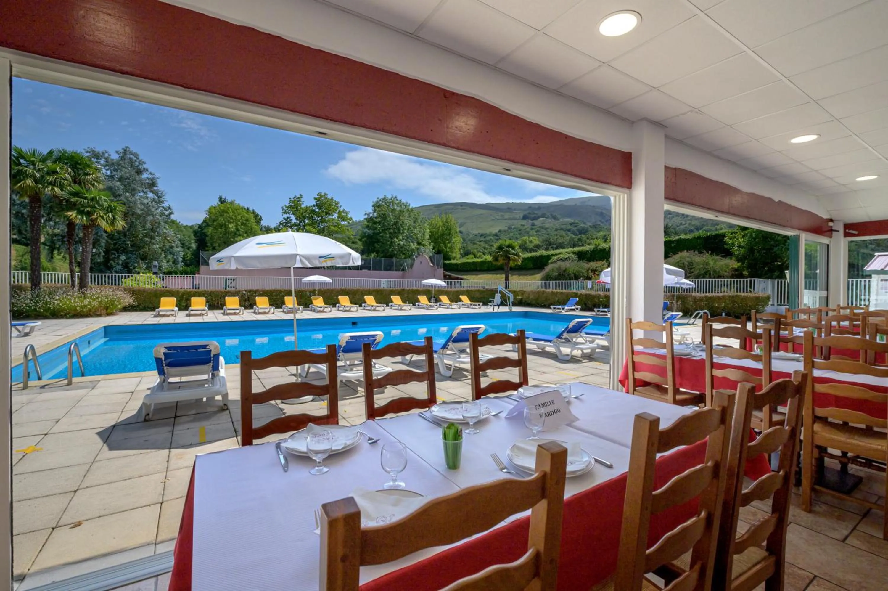 Restaurant/places to eat in Village Club Le Saint Ignace