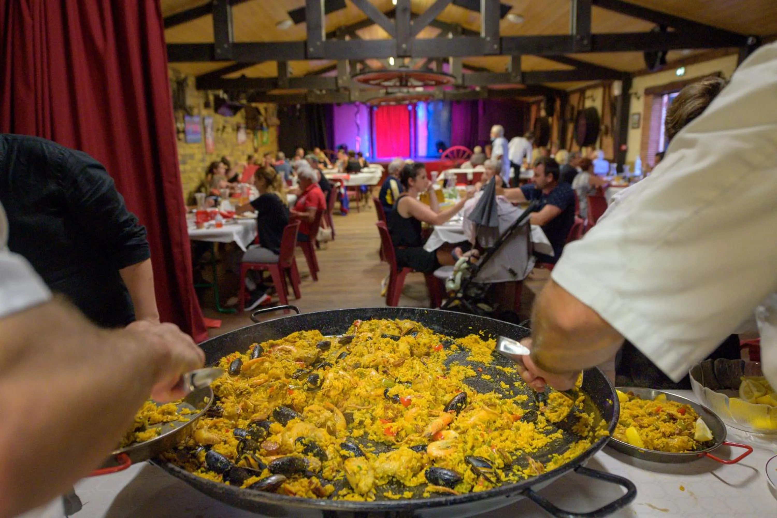 Restaurant/places to eat in Village Club Le Saint Ignace