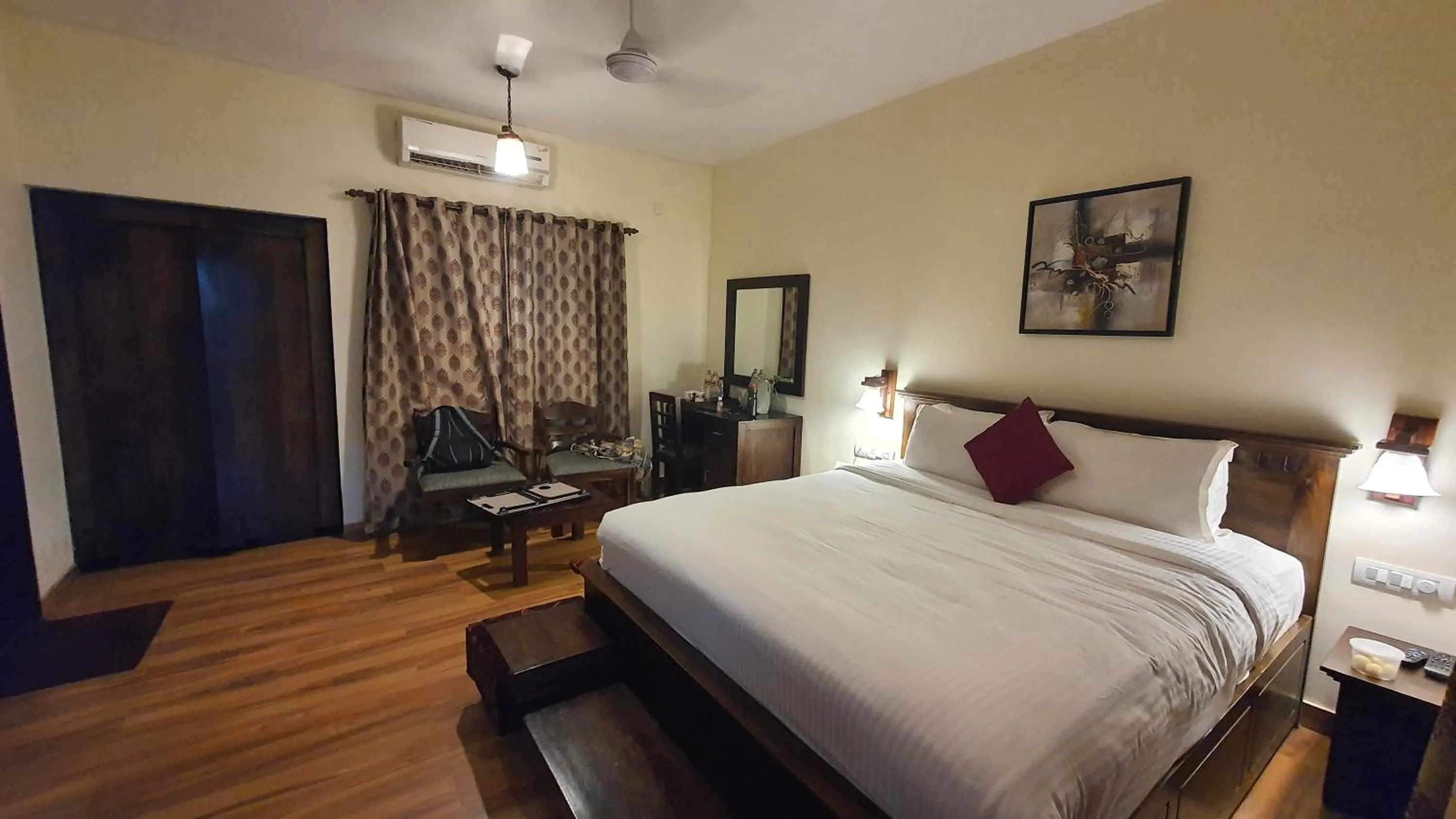 Bed in Deshadan Backwater Resort - The best sunrise view