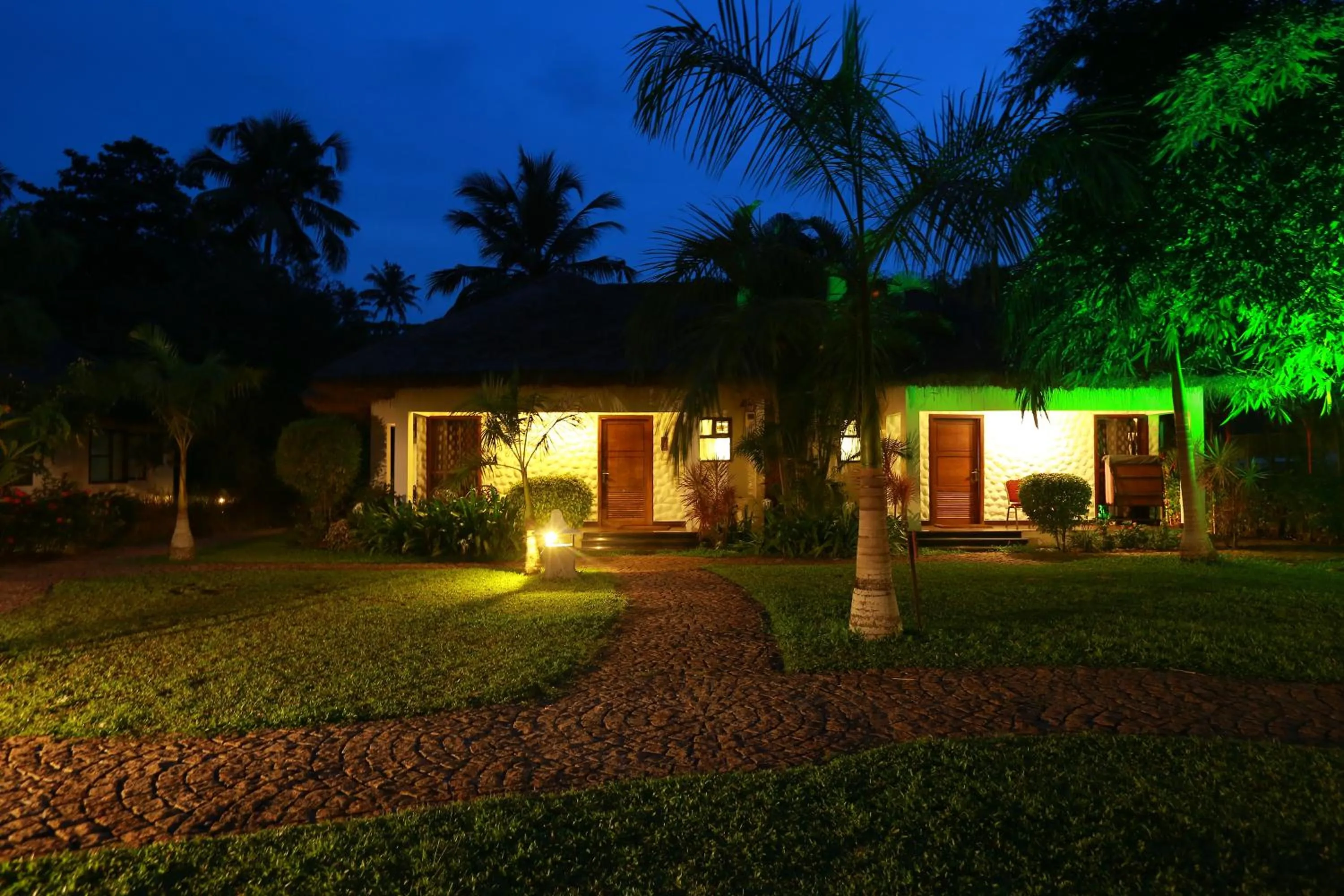 Deshadan Backwater Resort - The best sunrise view