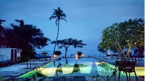 Deshadan Backwater Resort - The best sunrise view