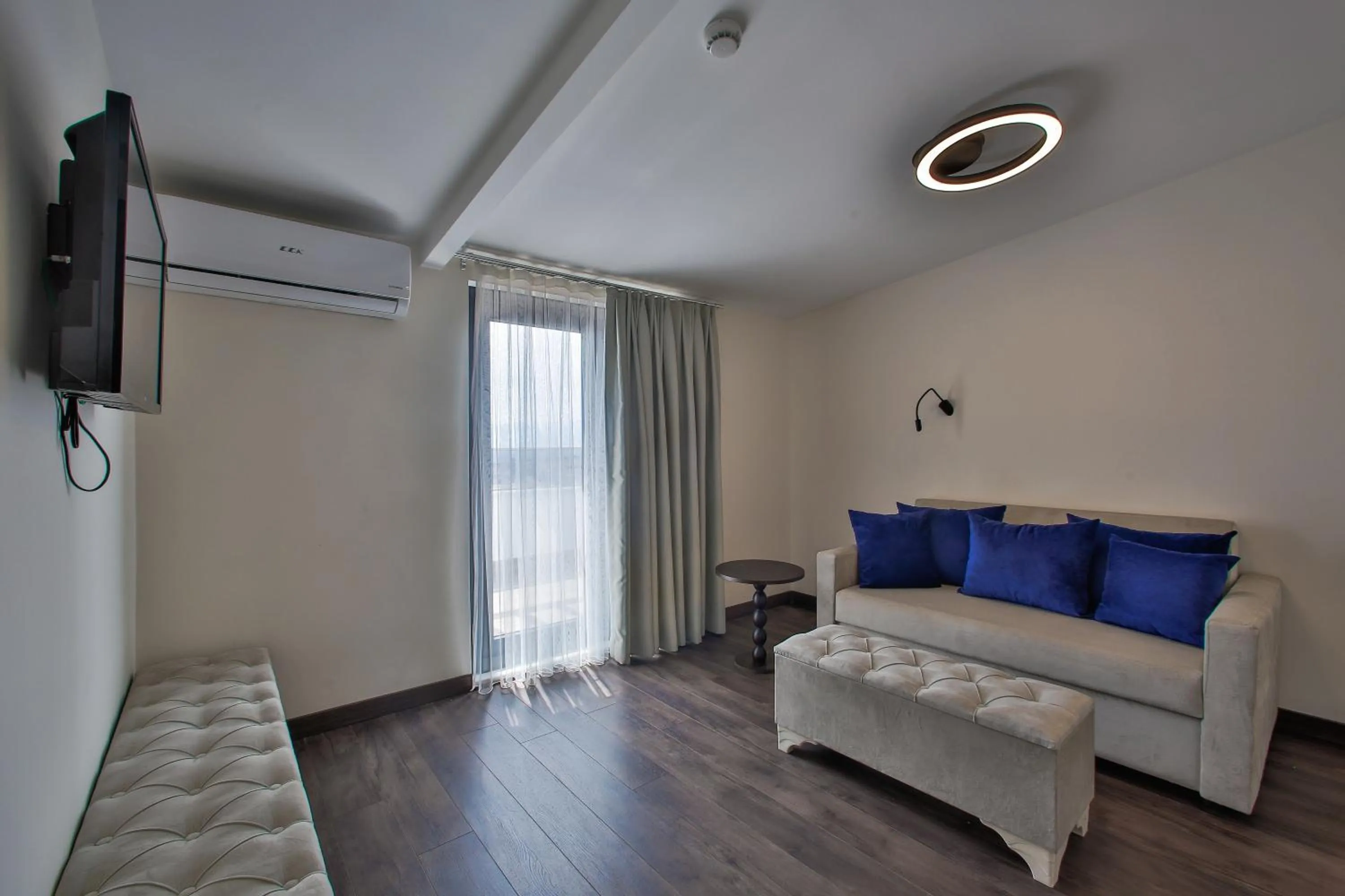 TV and multimedia, Bed in Kavala Hotel