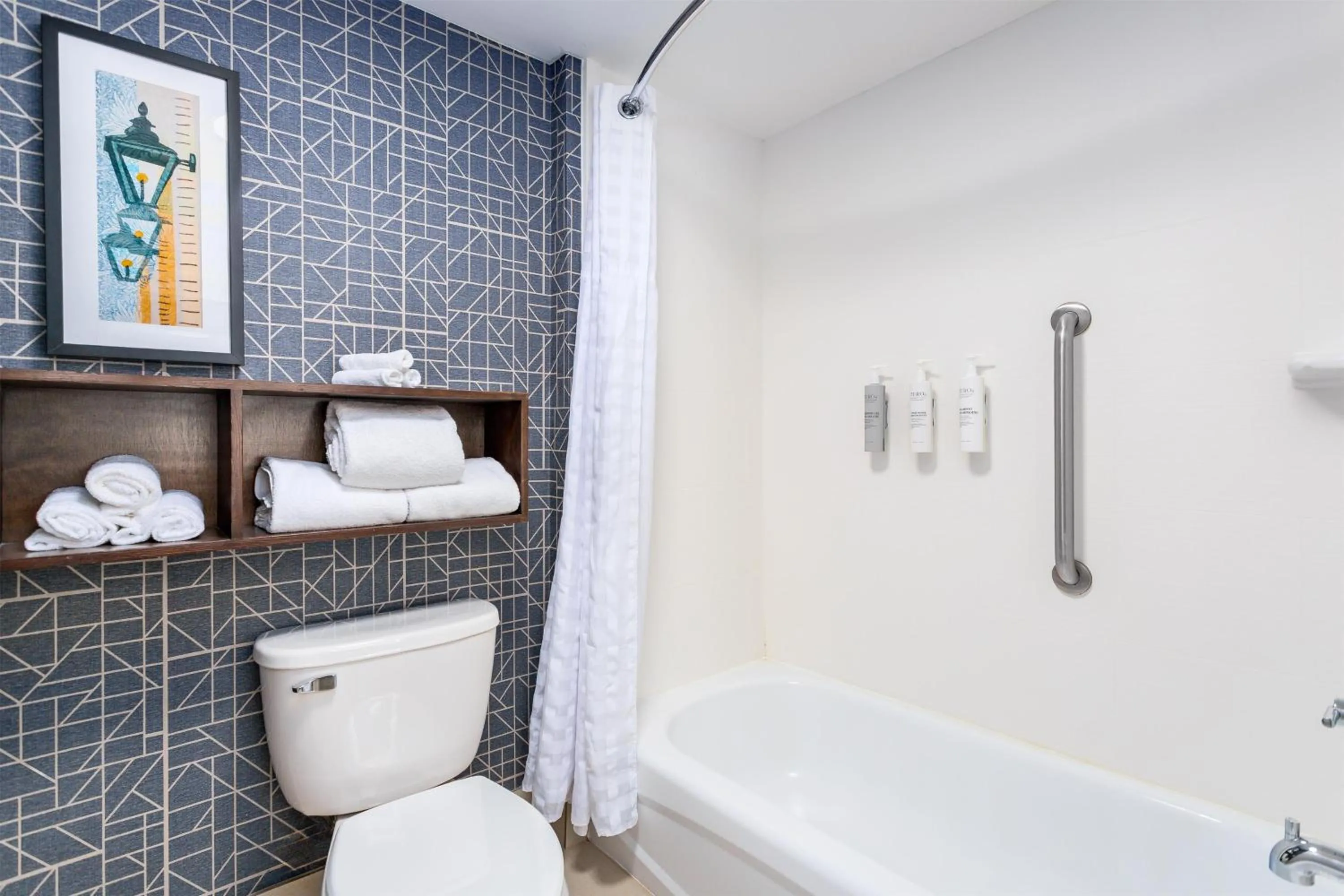 Bathroom in Homewood Suites by Hilton Lexington Fayette Mall