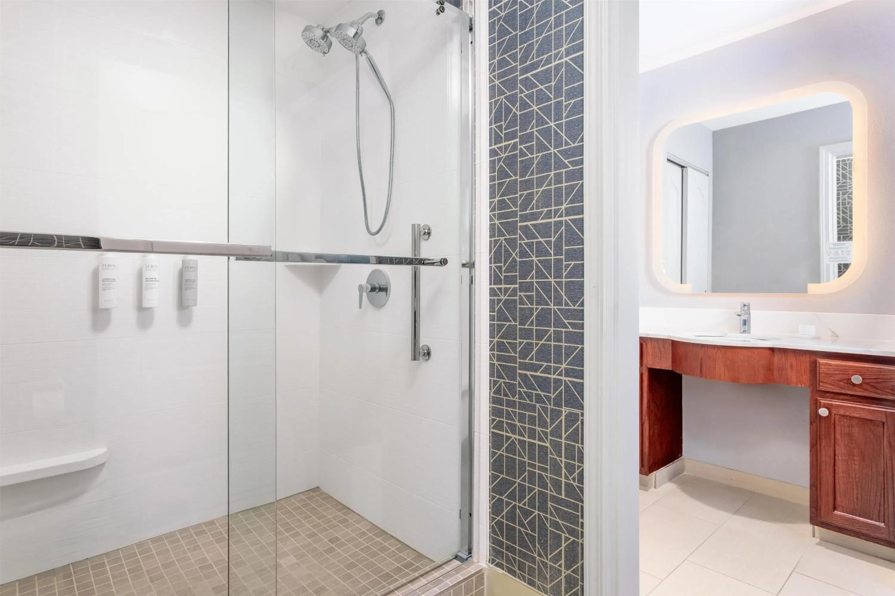 Bathroom in Homewood Suites by Hilton Lexington Fayette Mall