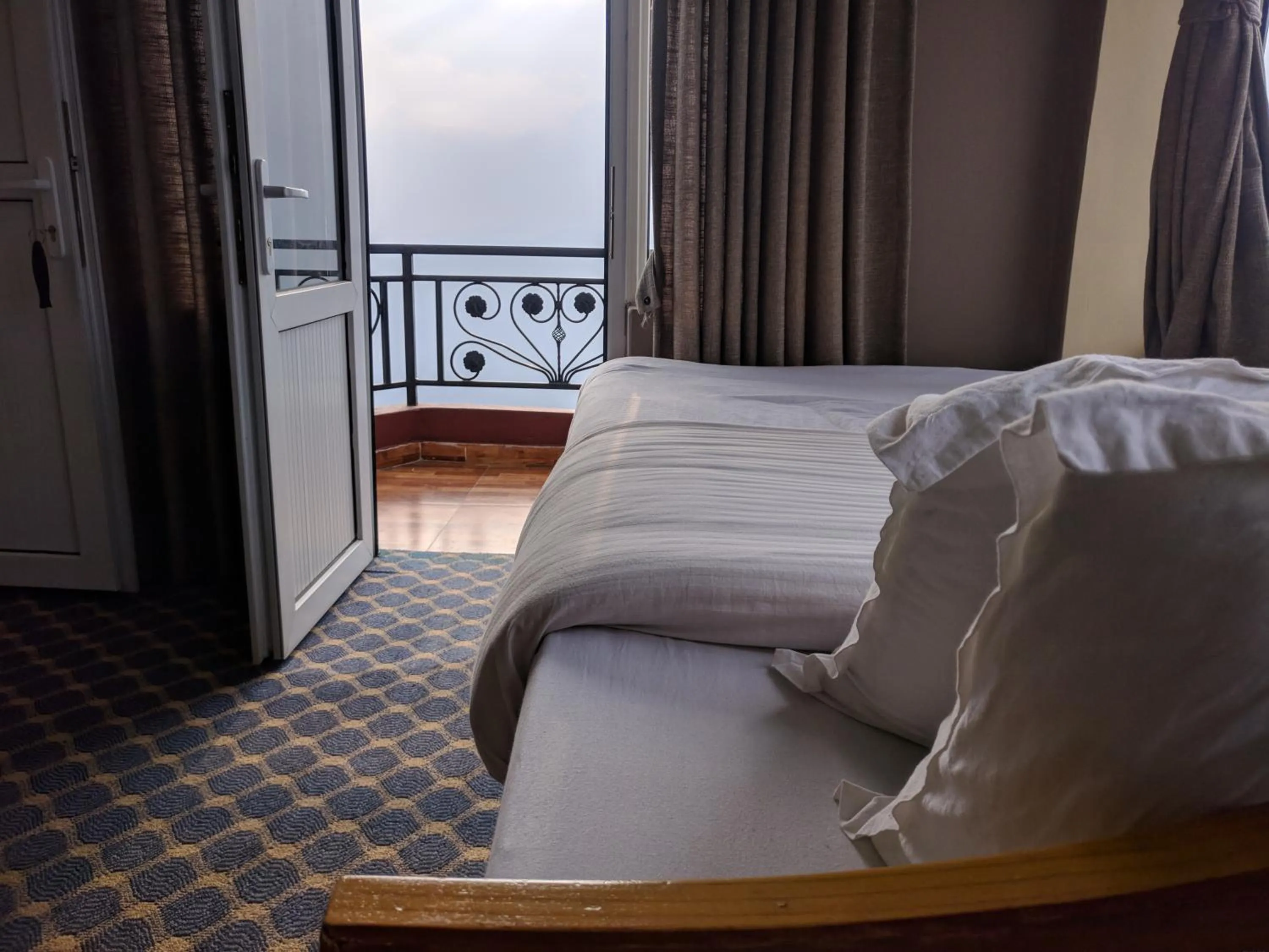 Bed in Hotel High Ground Inn Sarangkot