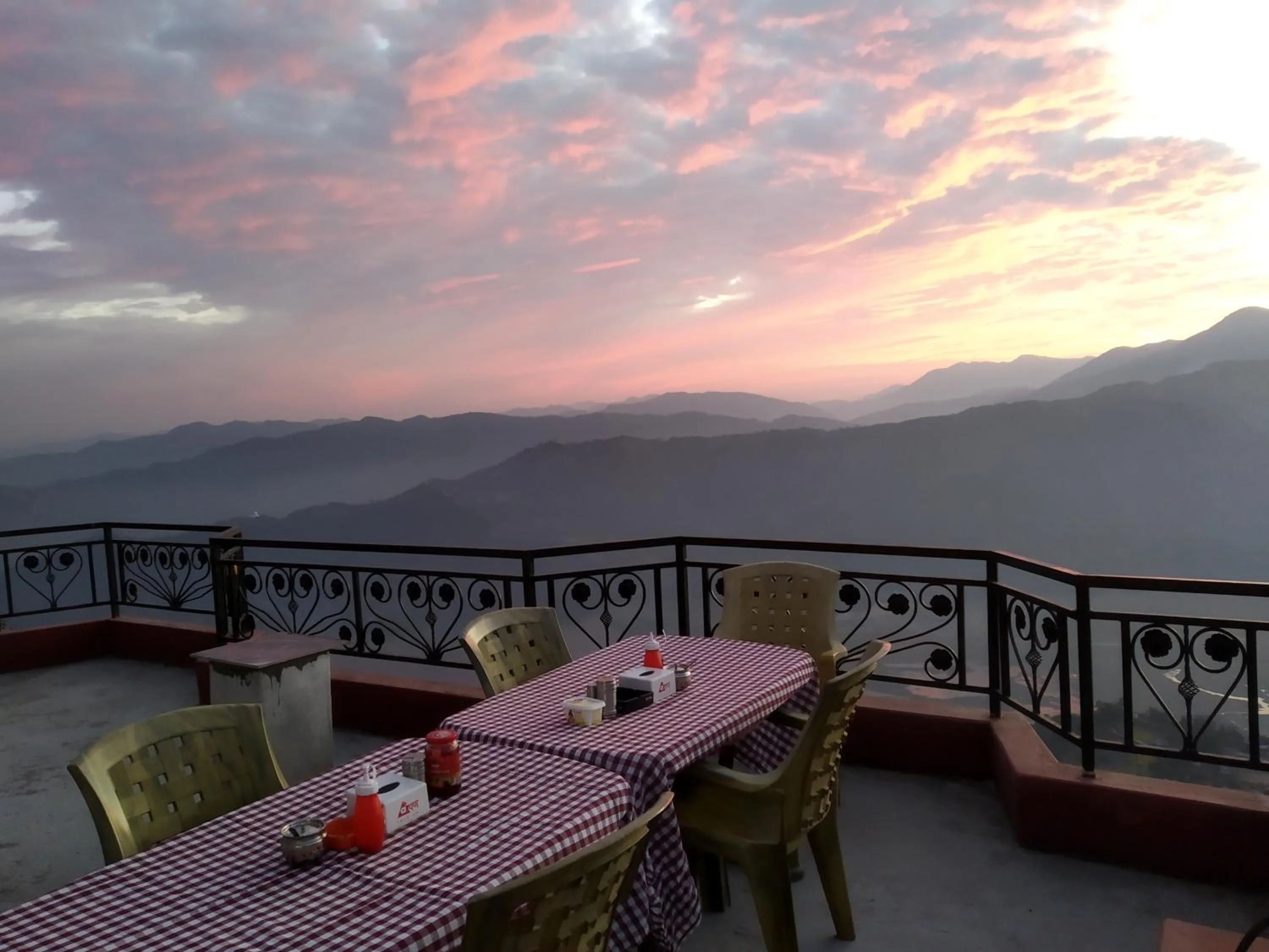 Hotel High Ground Inn Sarangkot