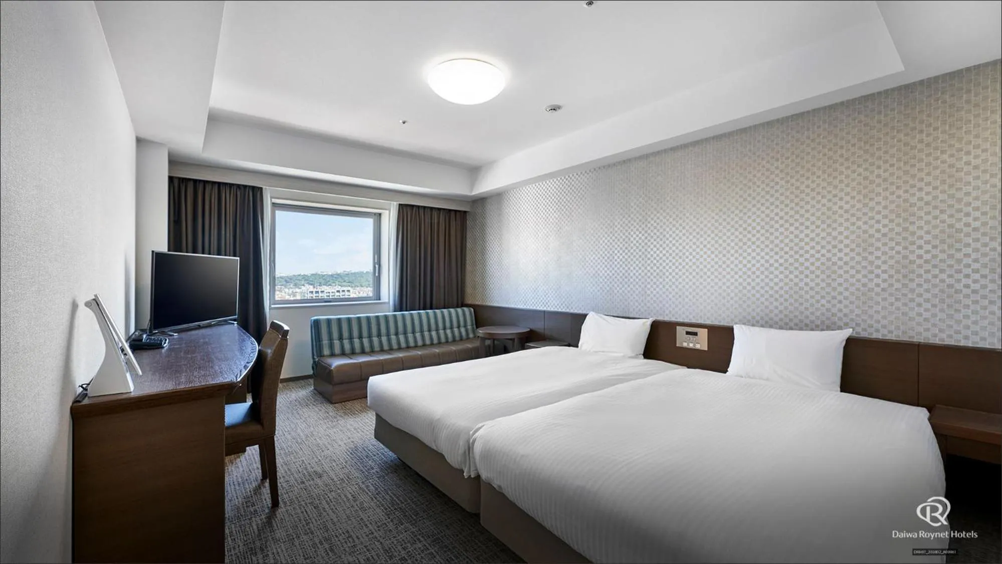 Bed in Daiwa Roynet Hotel Naha Omoromachi