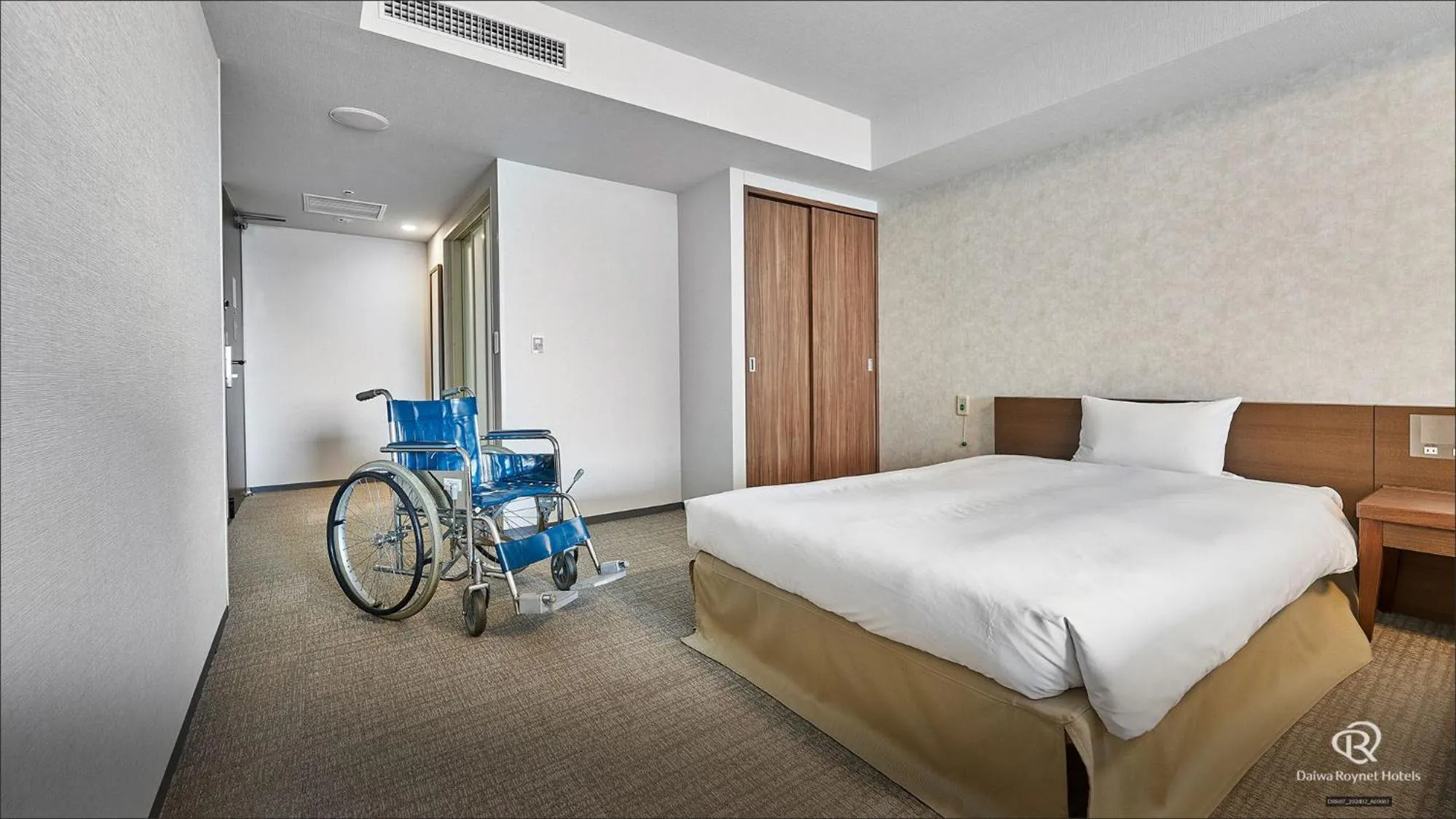 Bed in Daiwa Roynet Hotel Naha Omoromachi