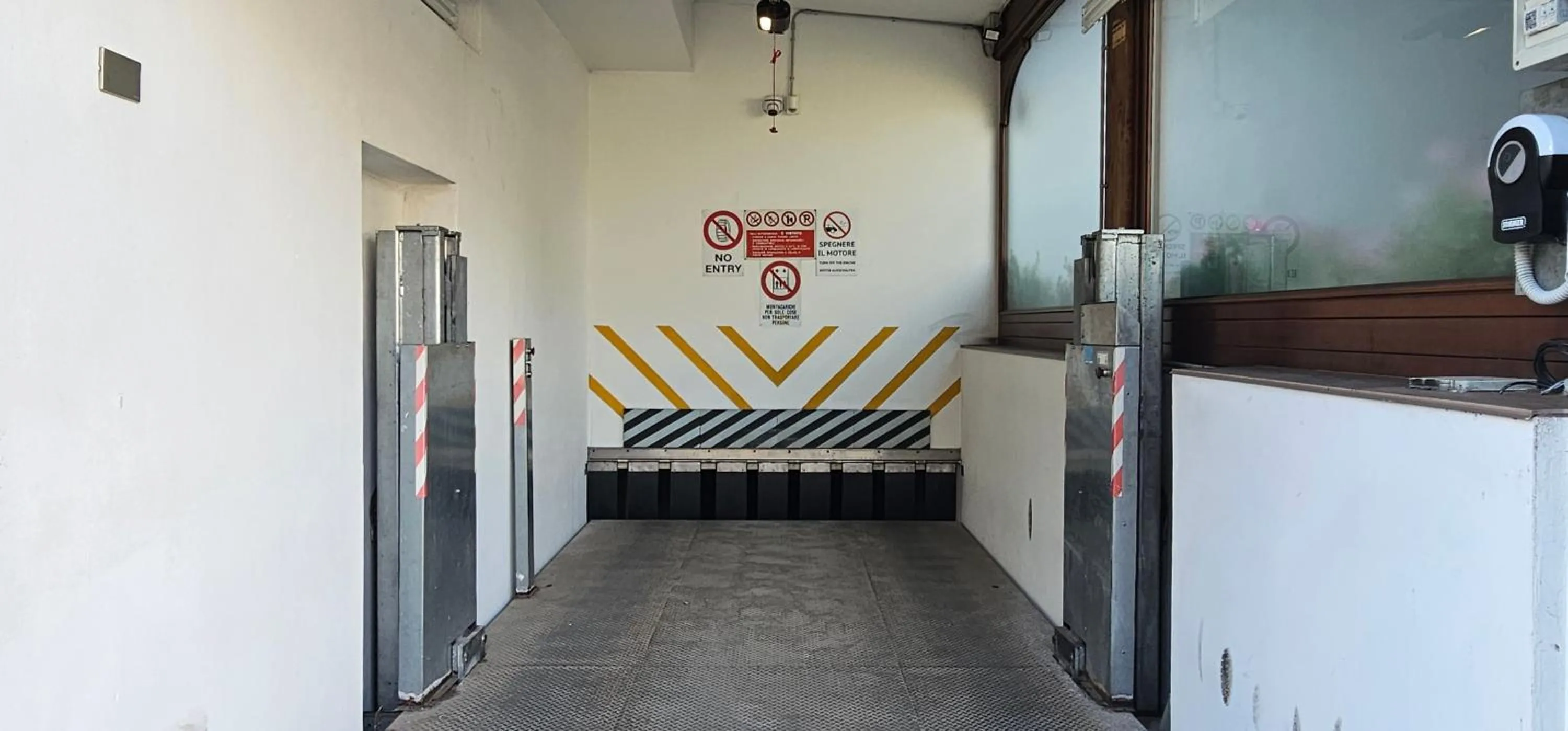 Property building in Albergo Alpenrose