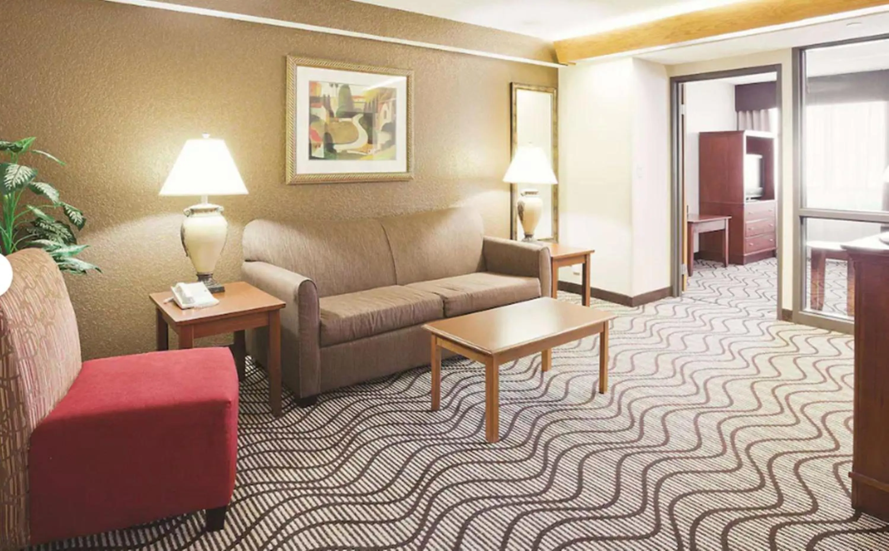 Seating area in La Quinta by Wyndham Minneapolis-Minnetonka