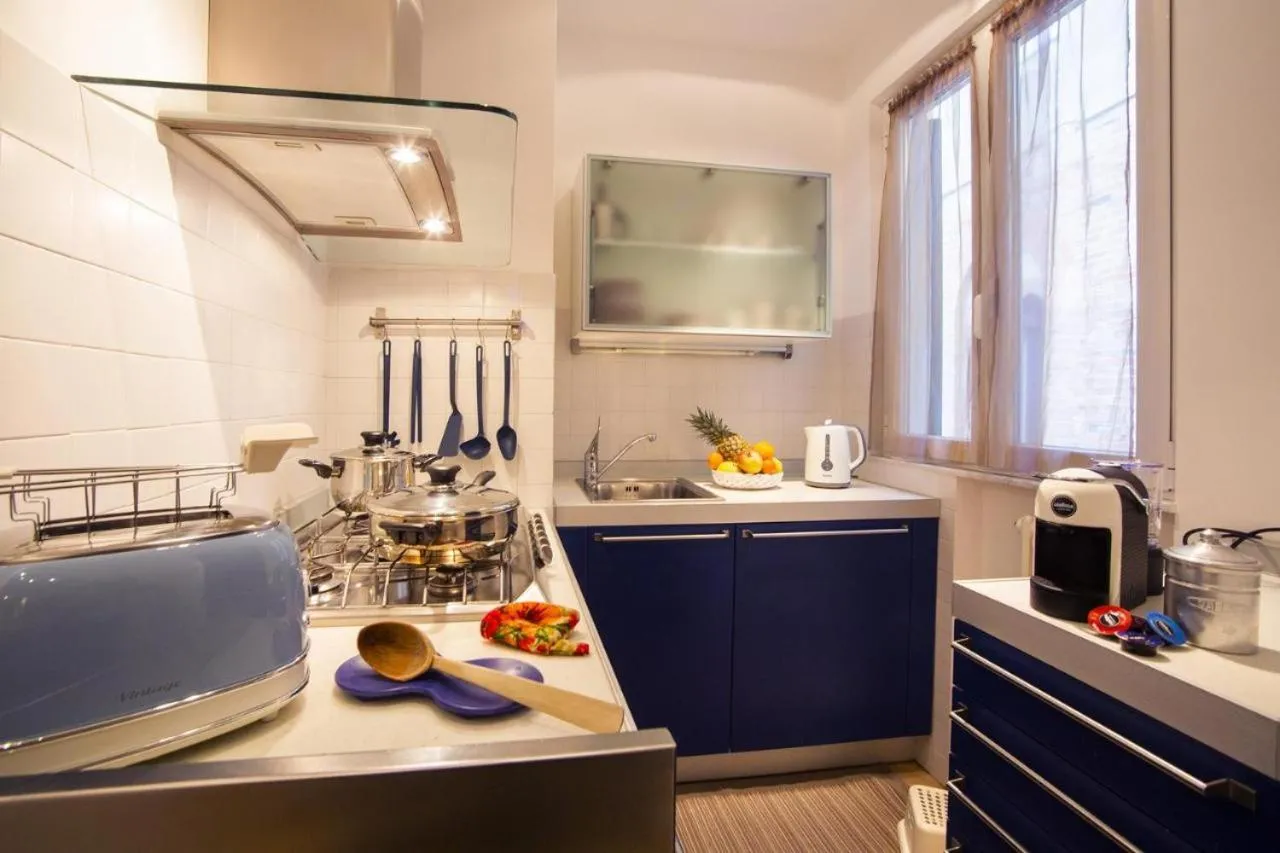 Kitchen or kitchenette in Cà da Maina
