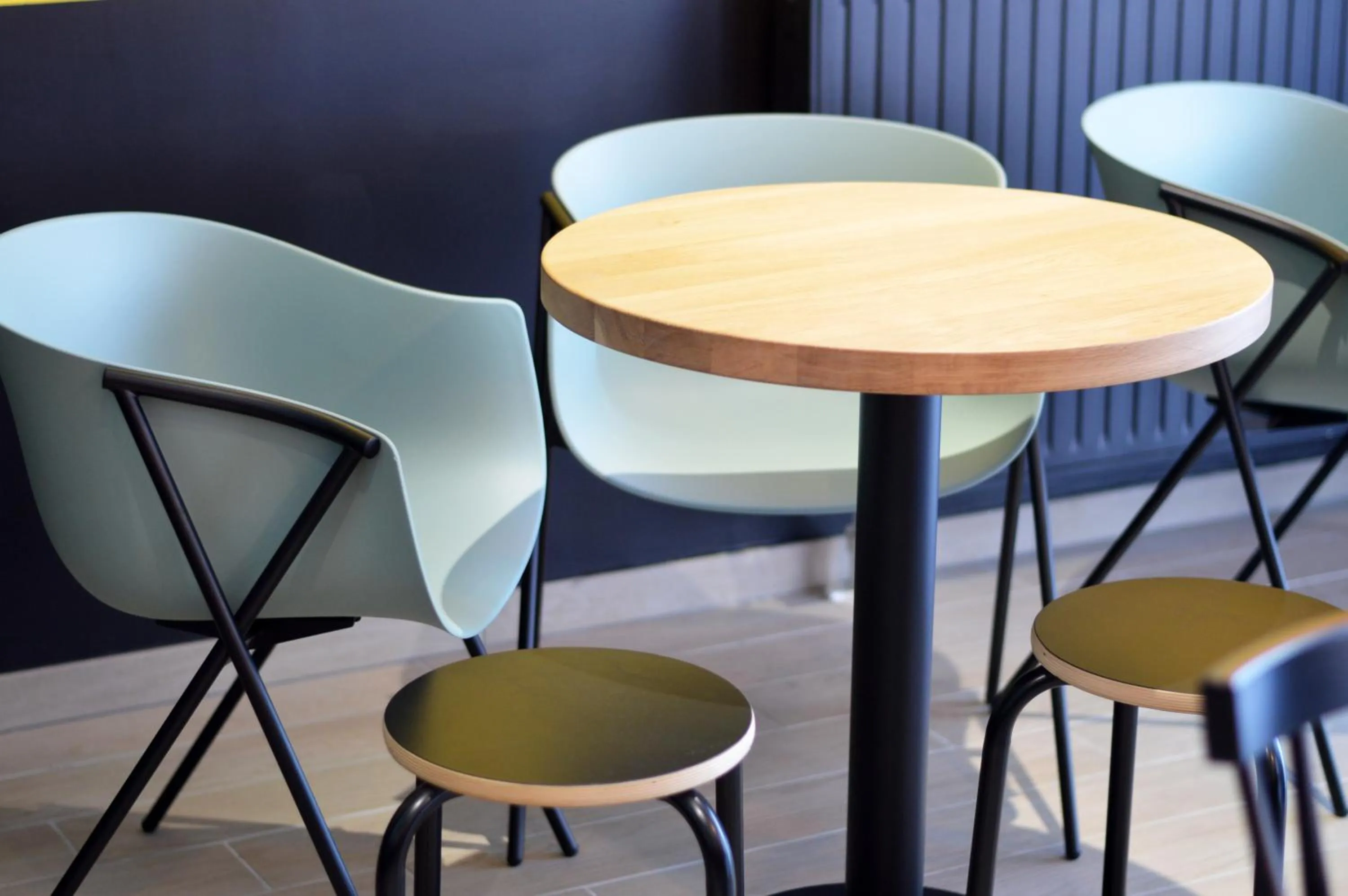 Communal lounge/ TV room in Résidence Little Sévigné