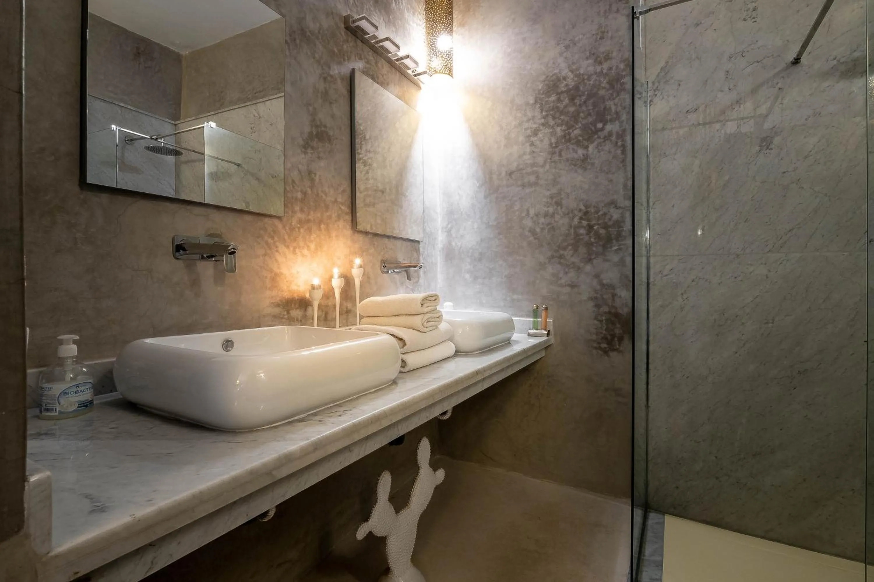 Shower in Riad Vanilla Sma & Spa