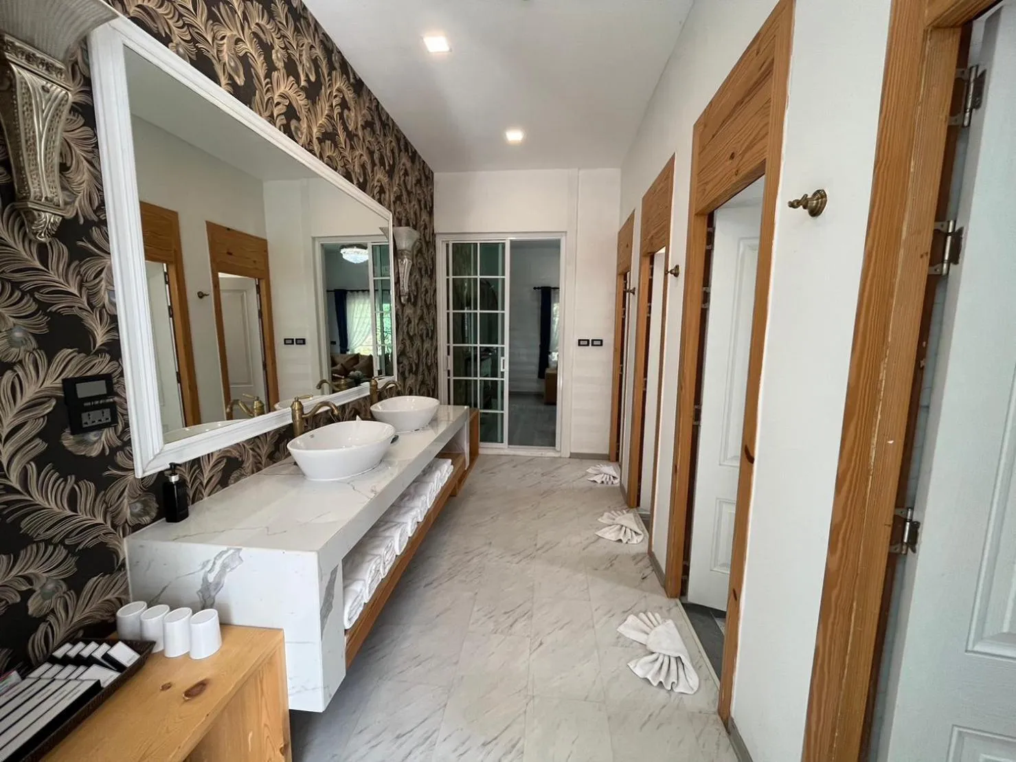 Bathroom, Bed in Villa PaSon