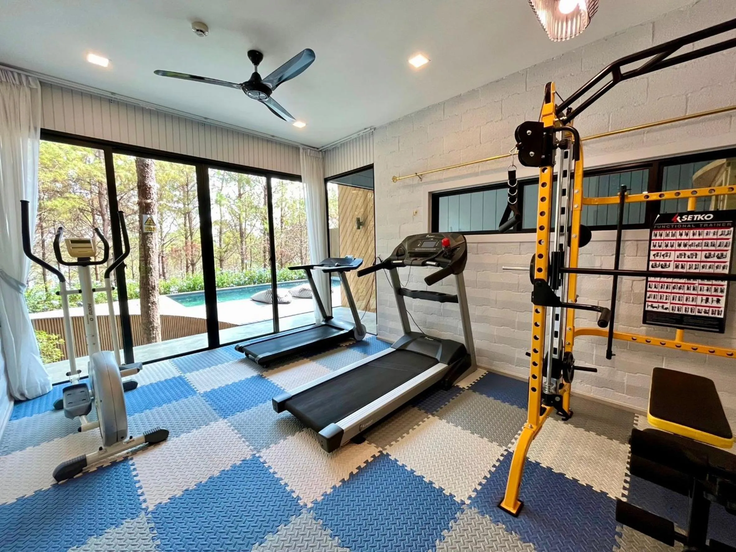 Fitness centre/facilities in Villa PaSon