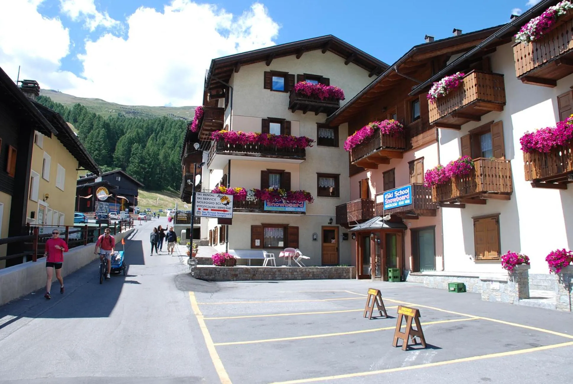 Property building in Appartamenti Sport 3000