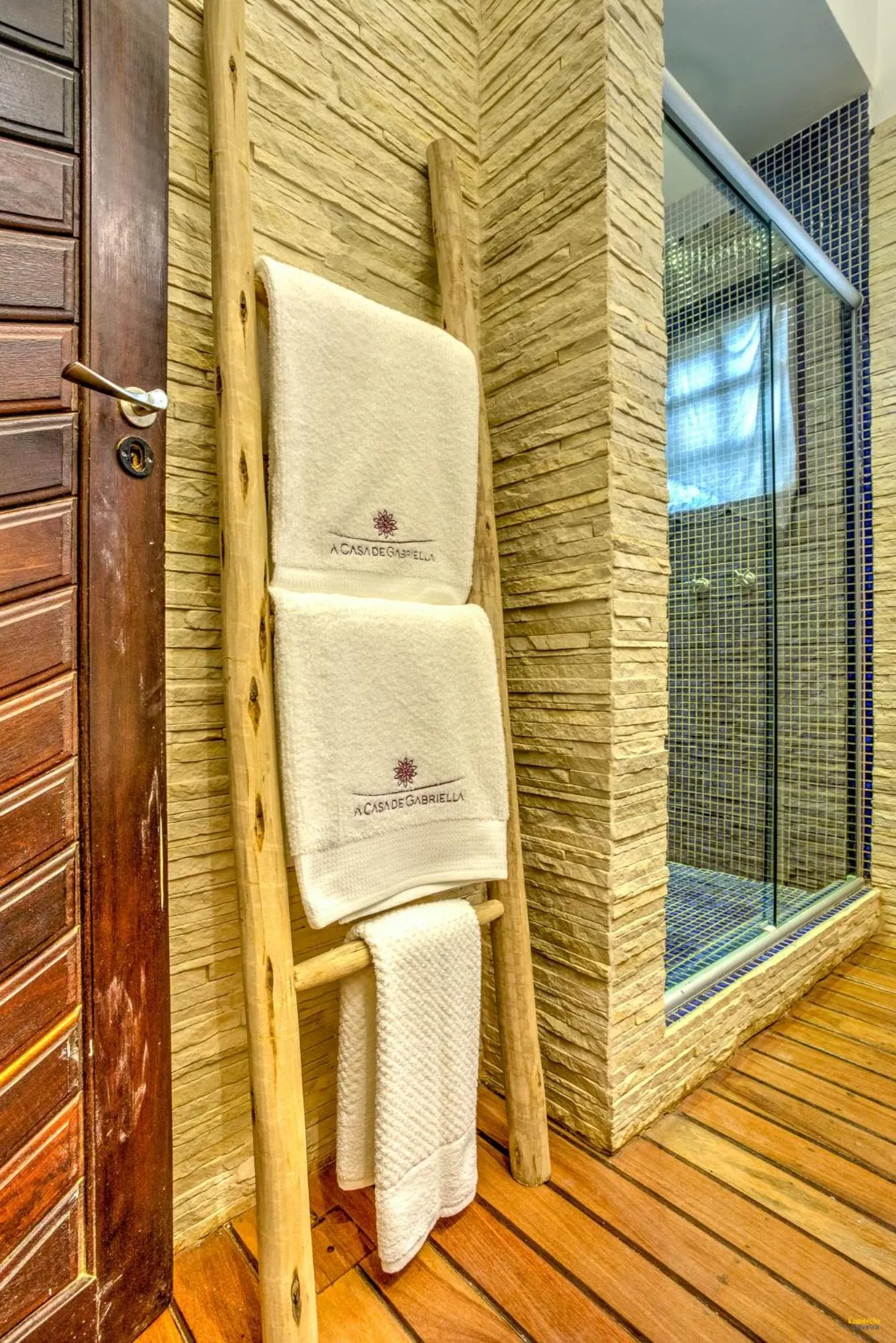 Shower in A Casa de Gabriella