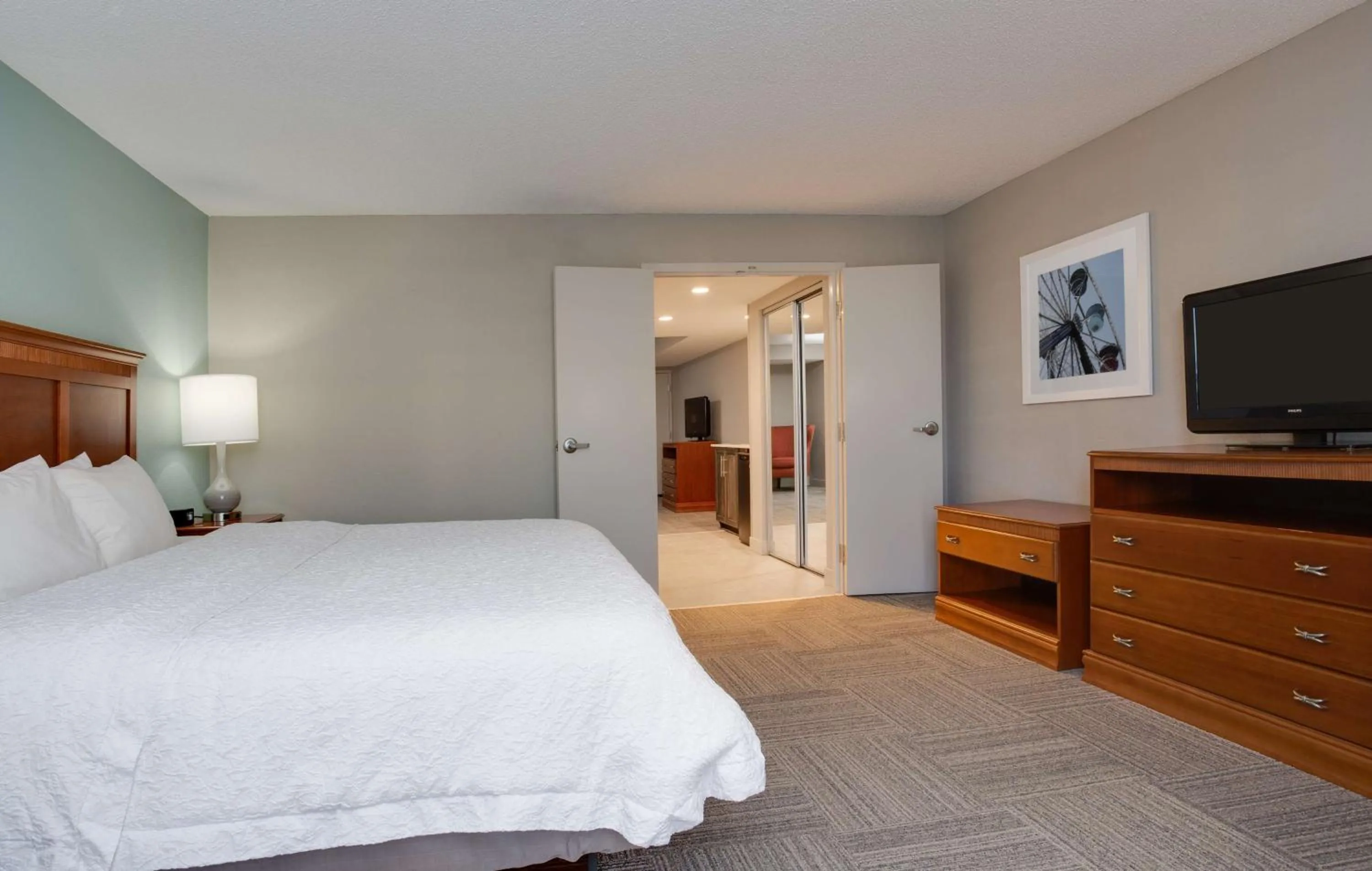 Bed in Hampton Inn Harbourgate