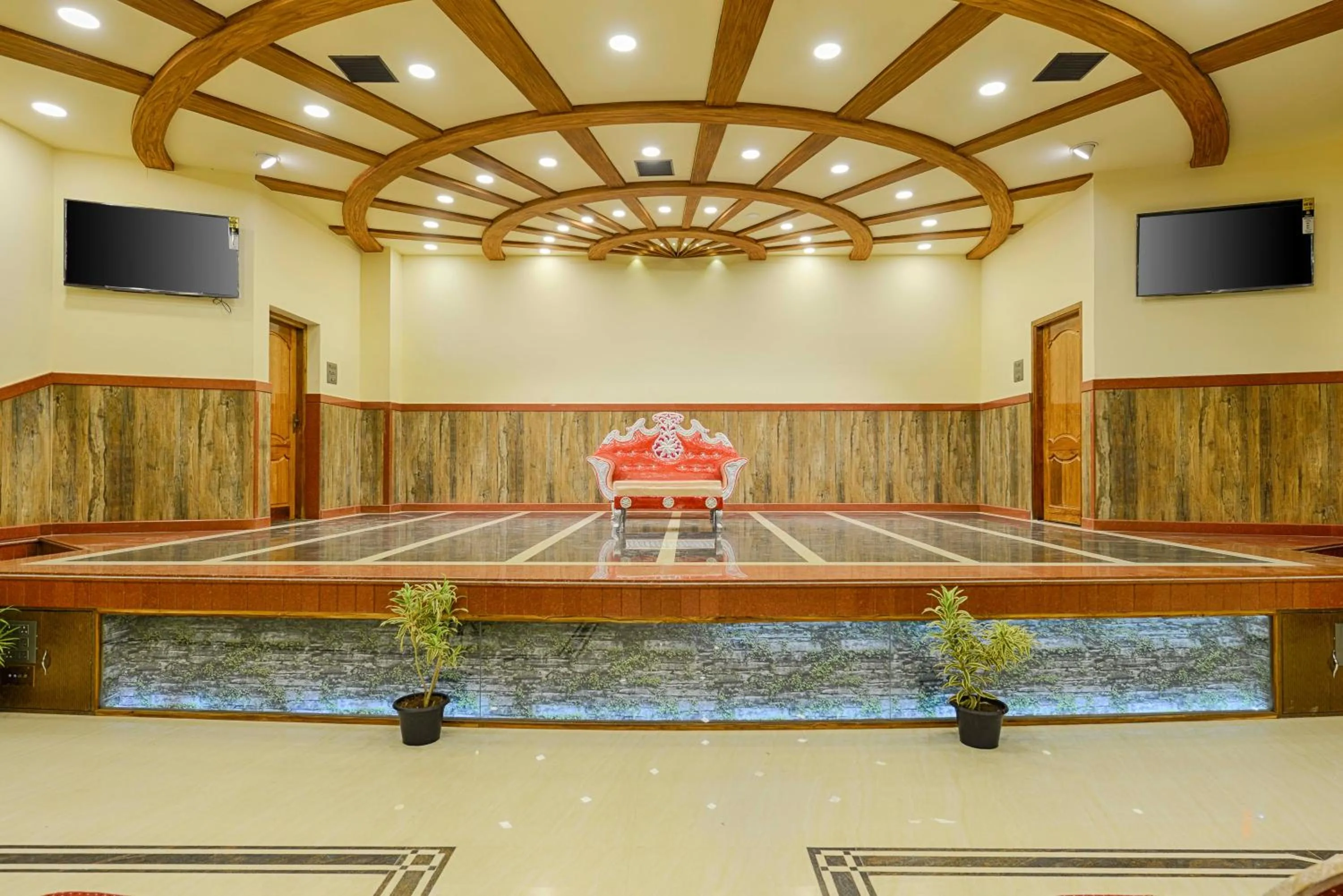 Banquet/Function facilities in Hotel Ramraj Regency